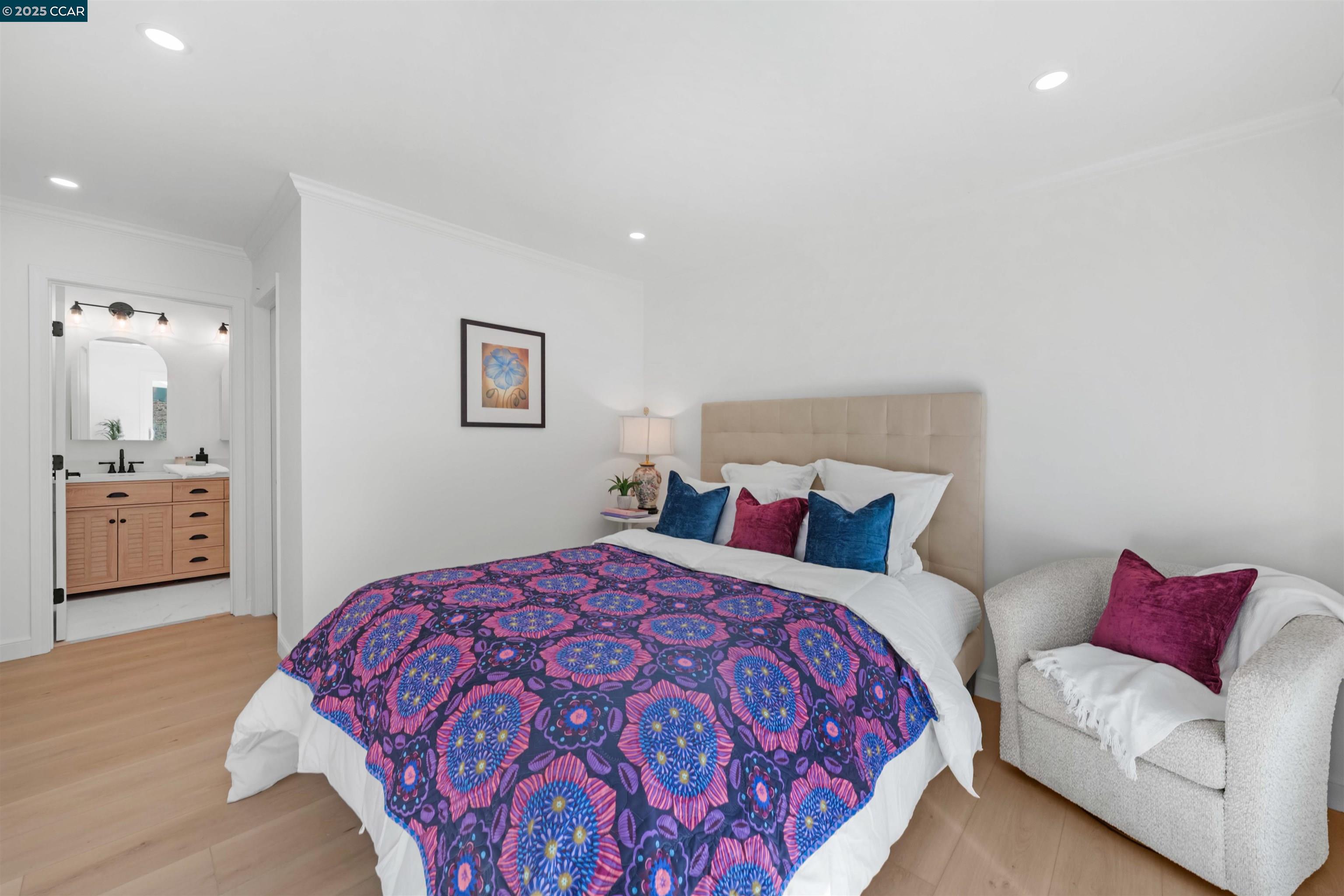 2933 Ptarmigan Dr # 3