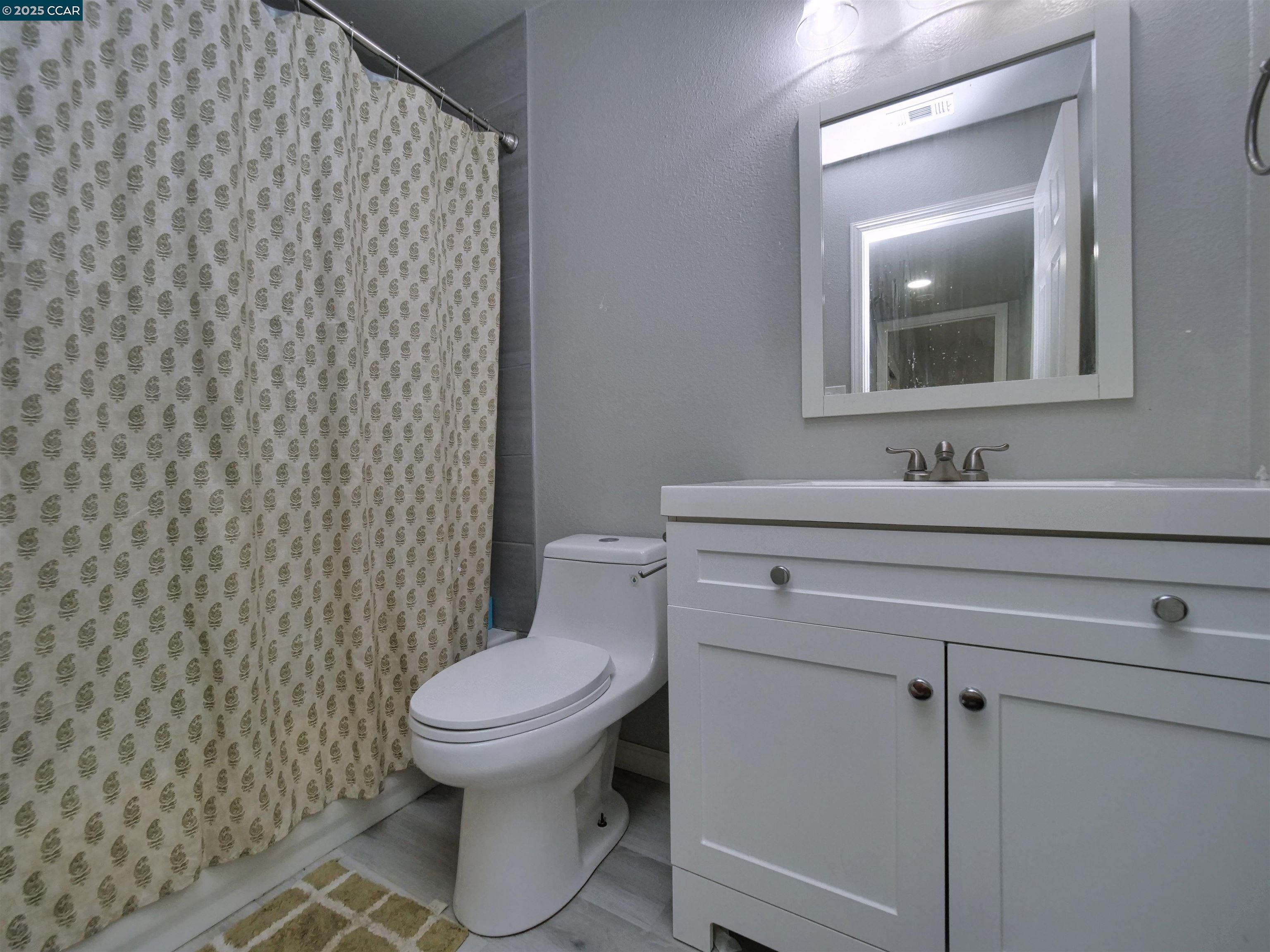 1480 Eastwood Avenue