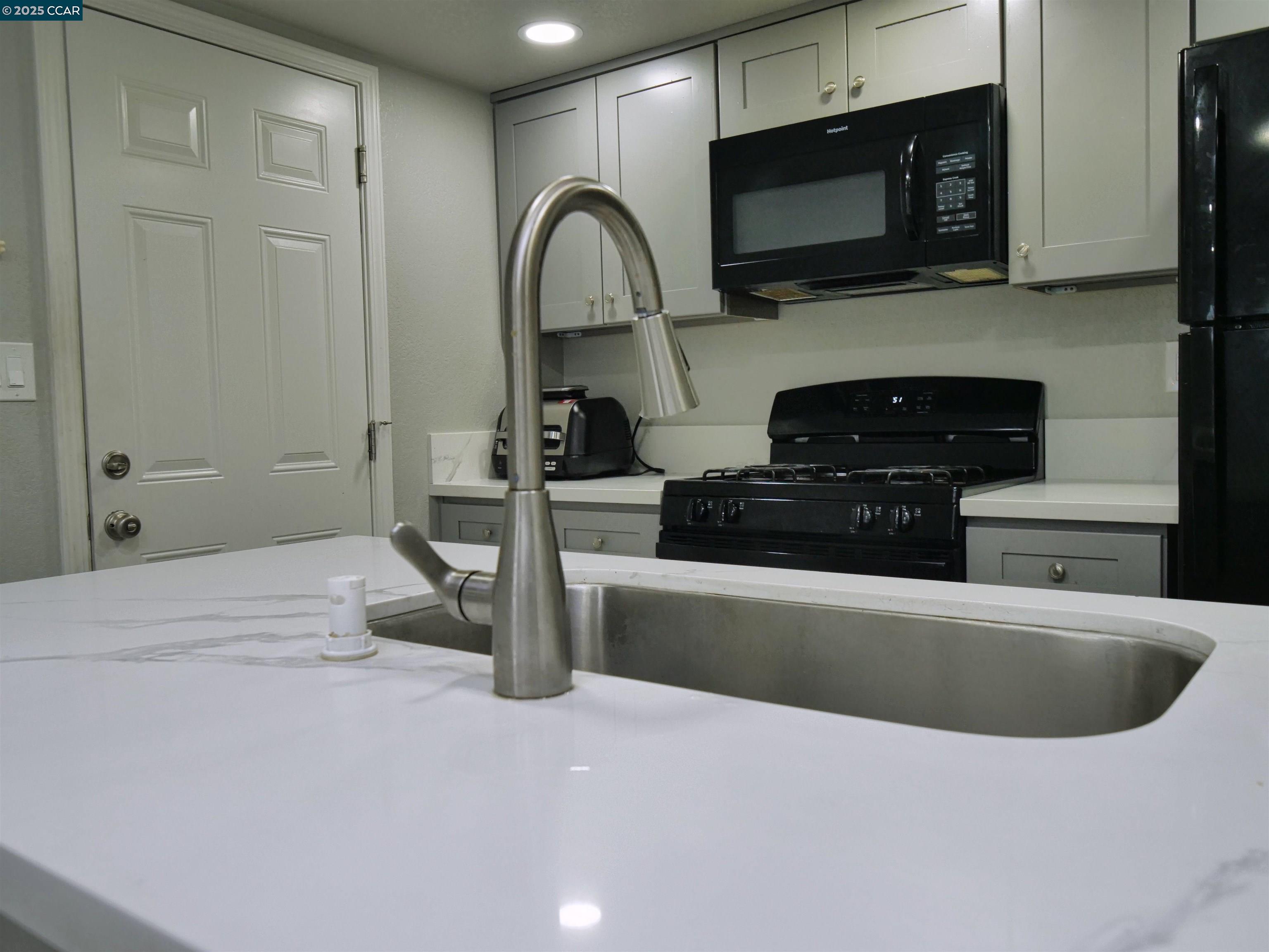 1480 Eastwood Avenue