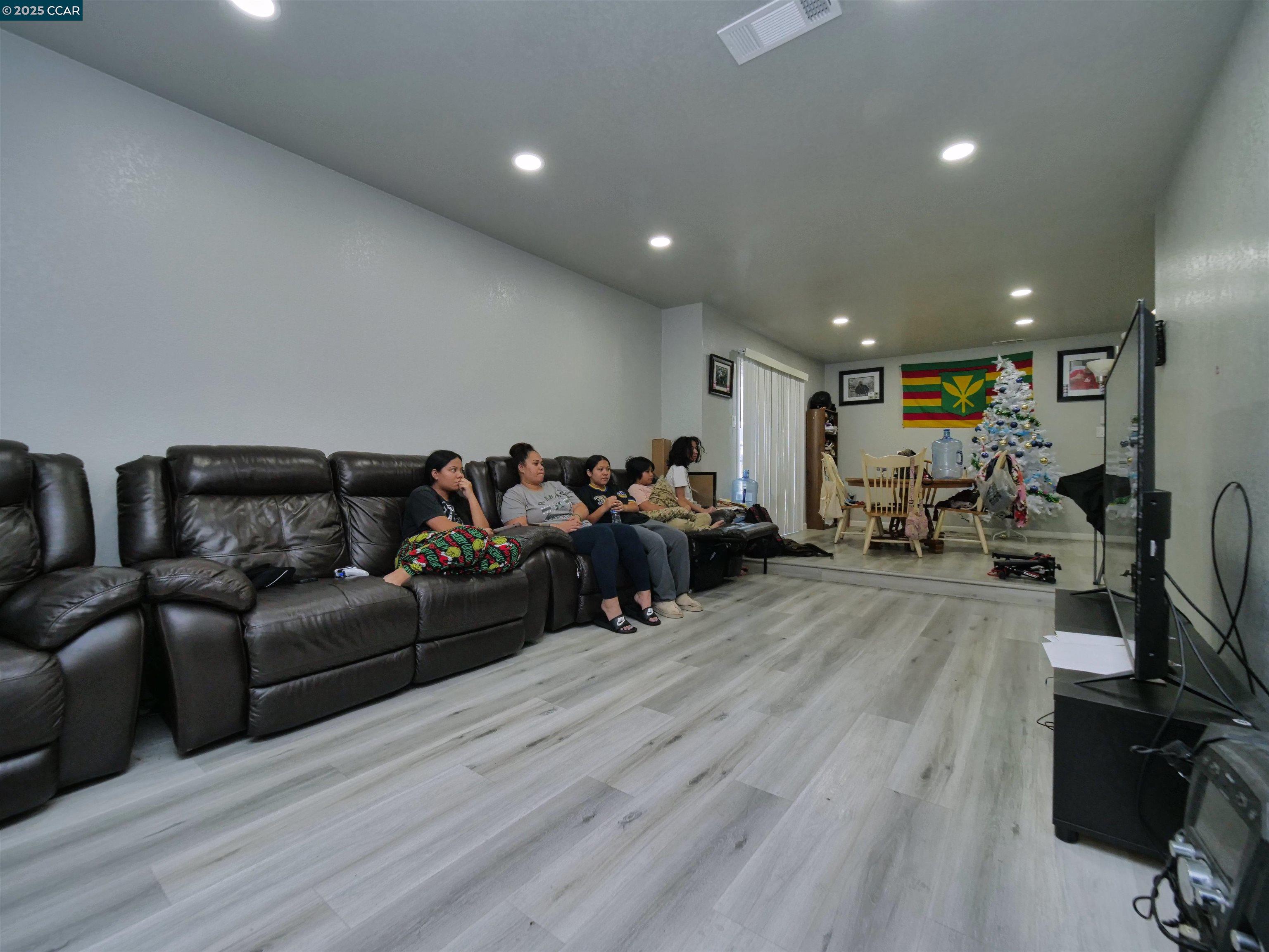 1480 Eastwood Avenue