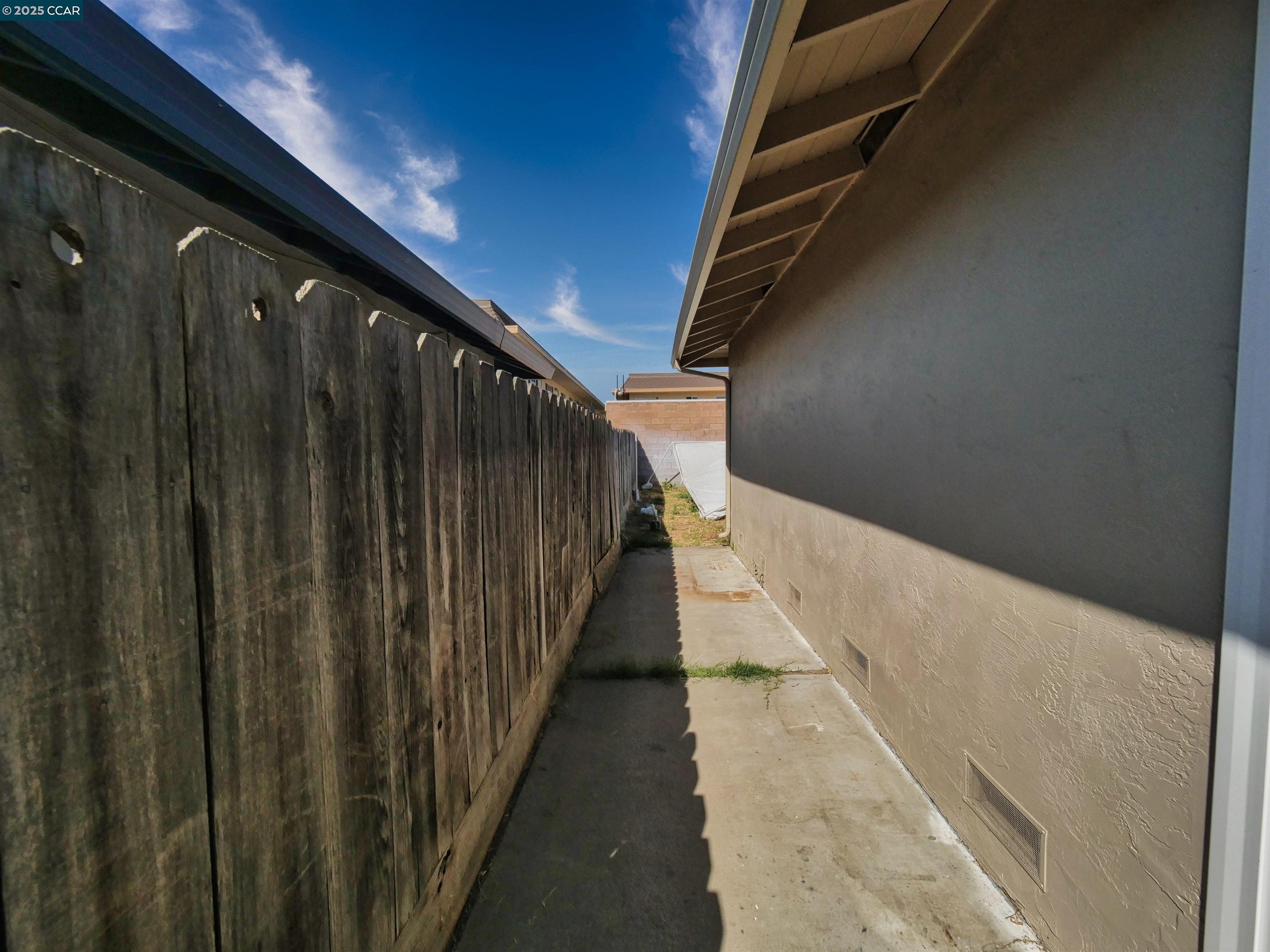 1485 Eastwood Avenue