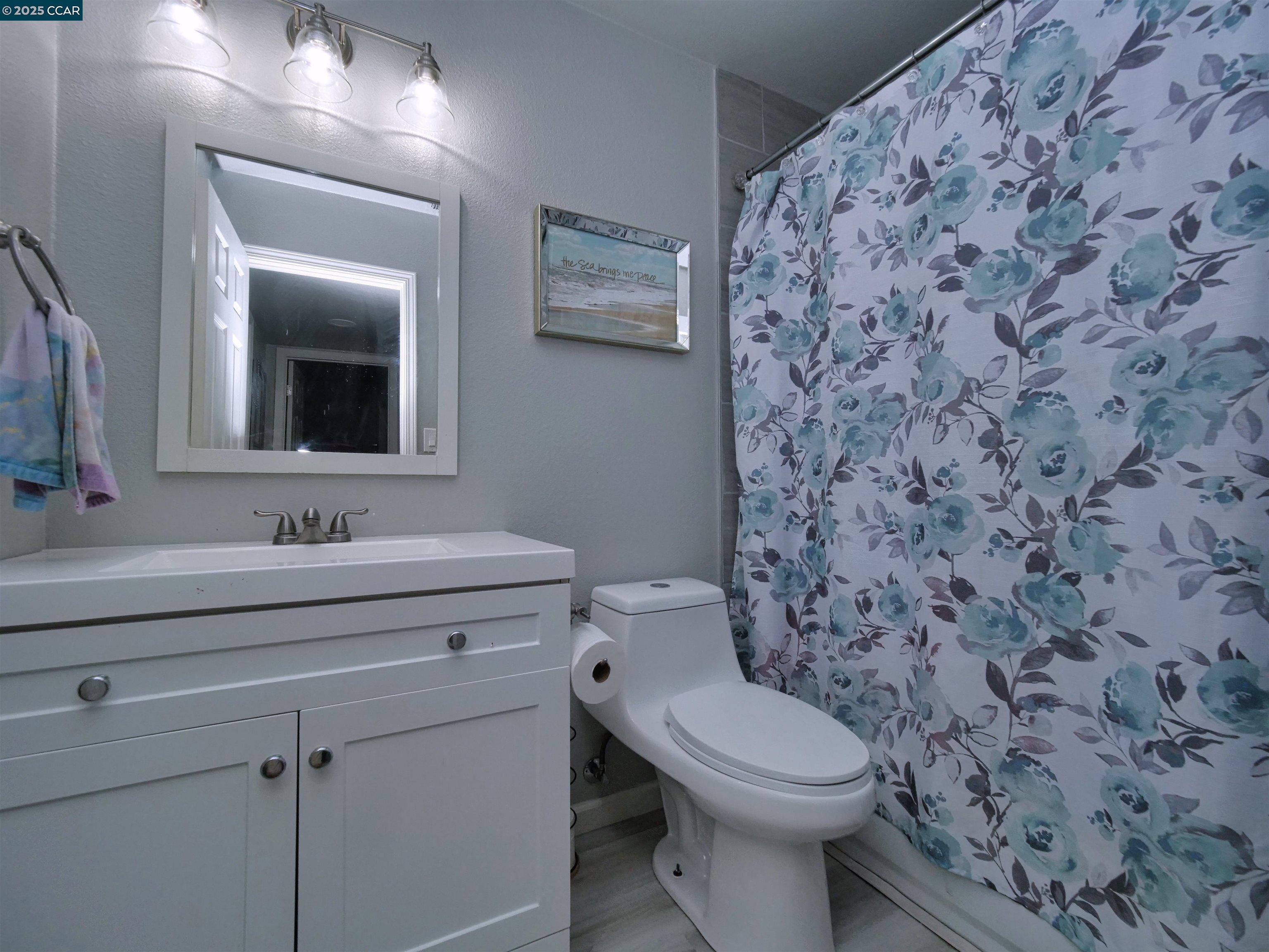 1485 Eastwood Avenue