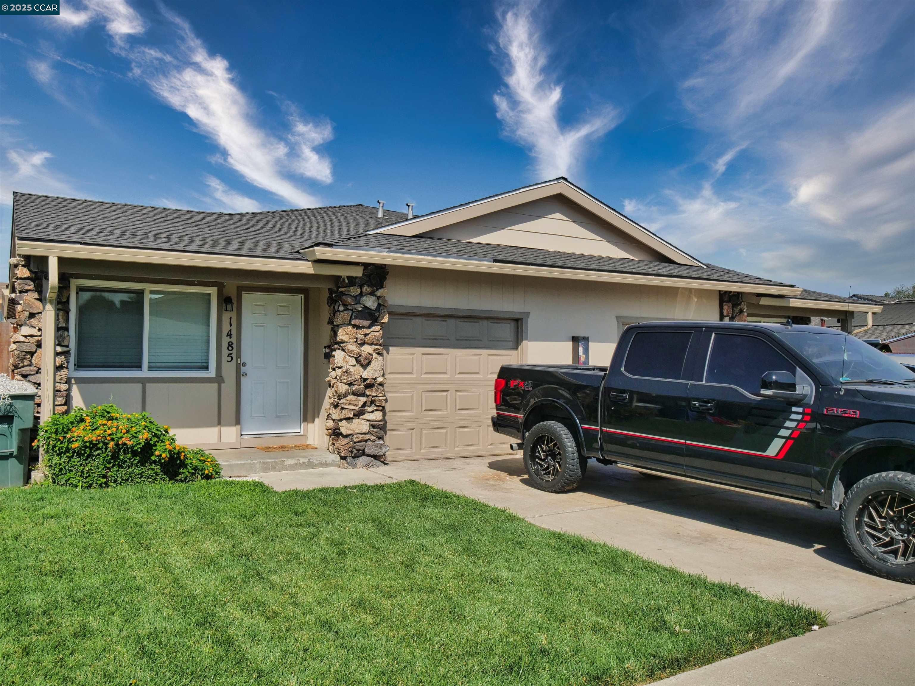 1485 Eastwood Avenue