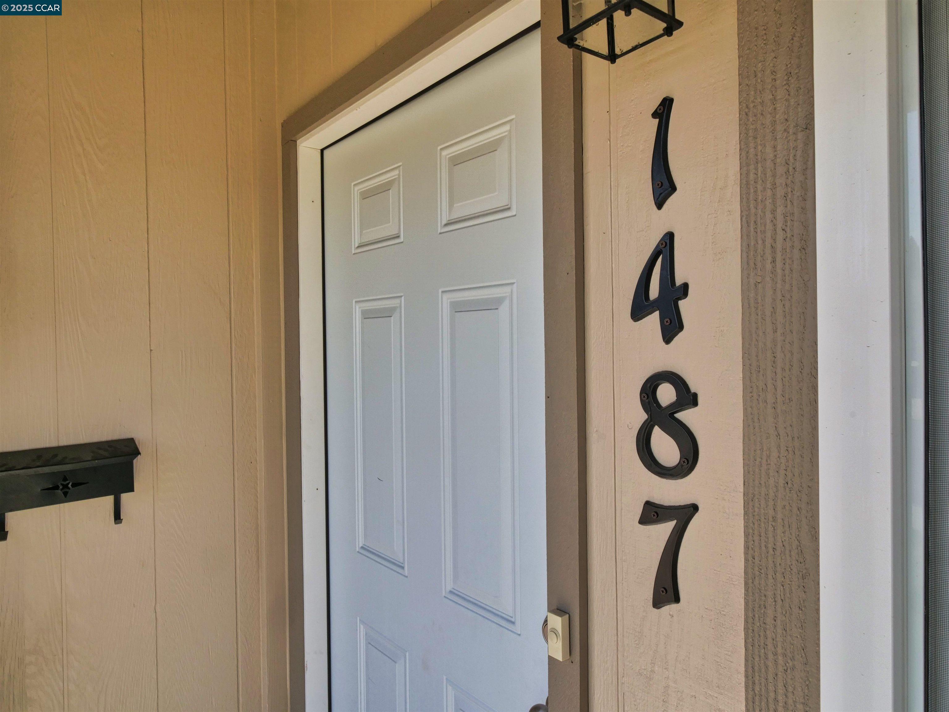 1485 Eastwood Avenue