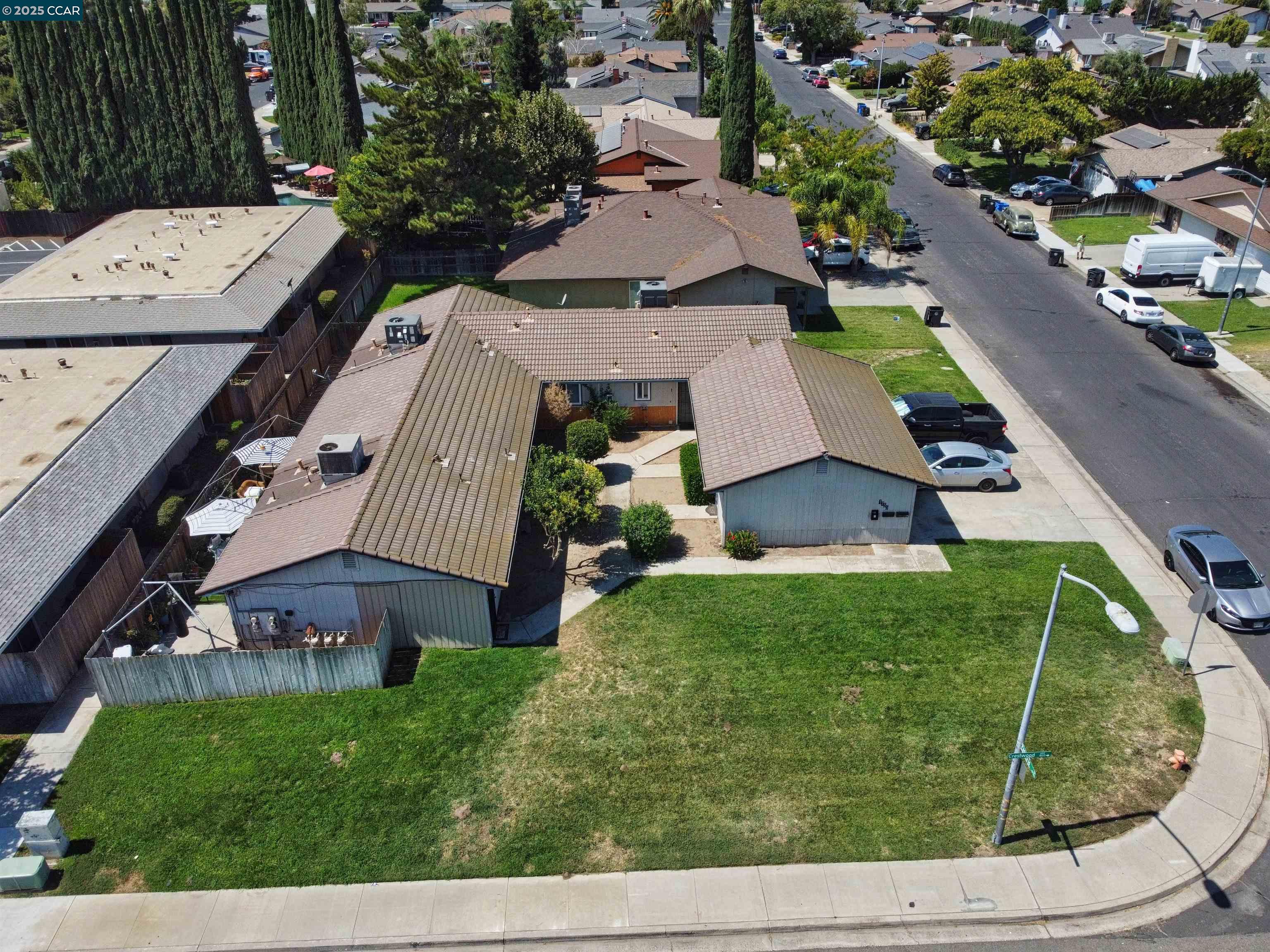 1755 Crestwood Avenue