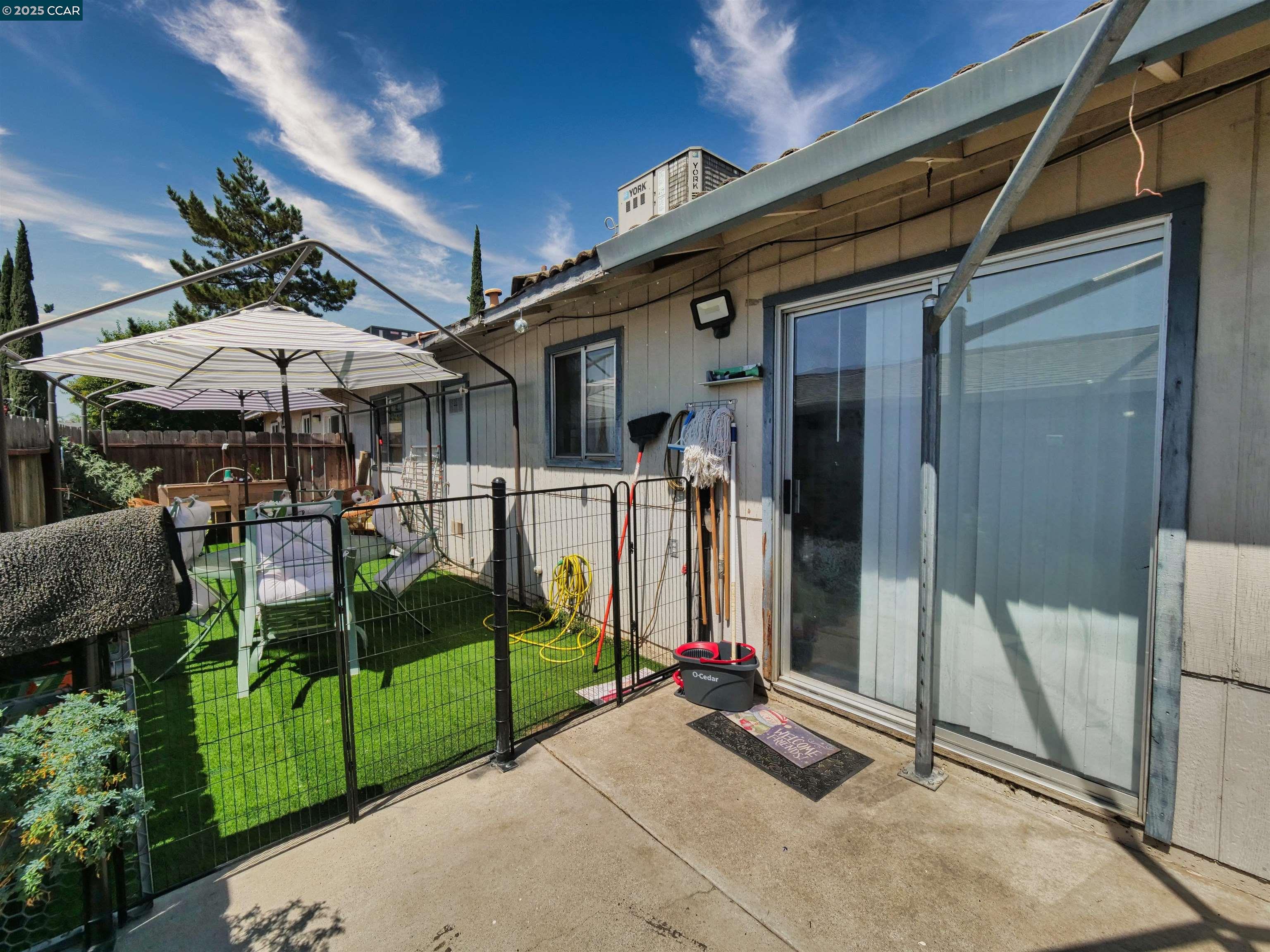 1755 Crestwood Avenue