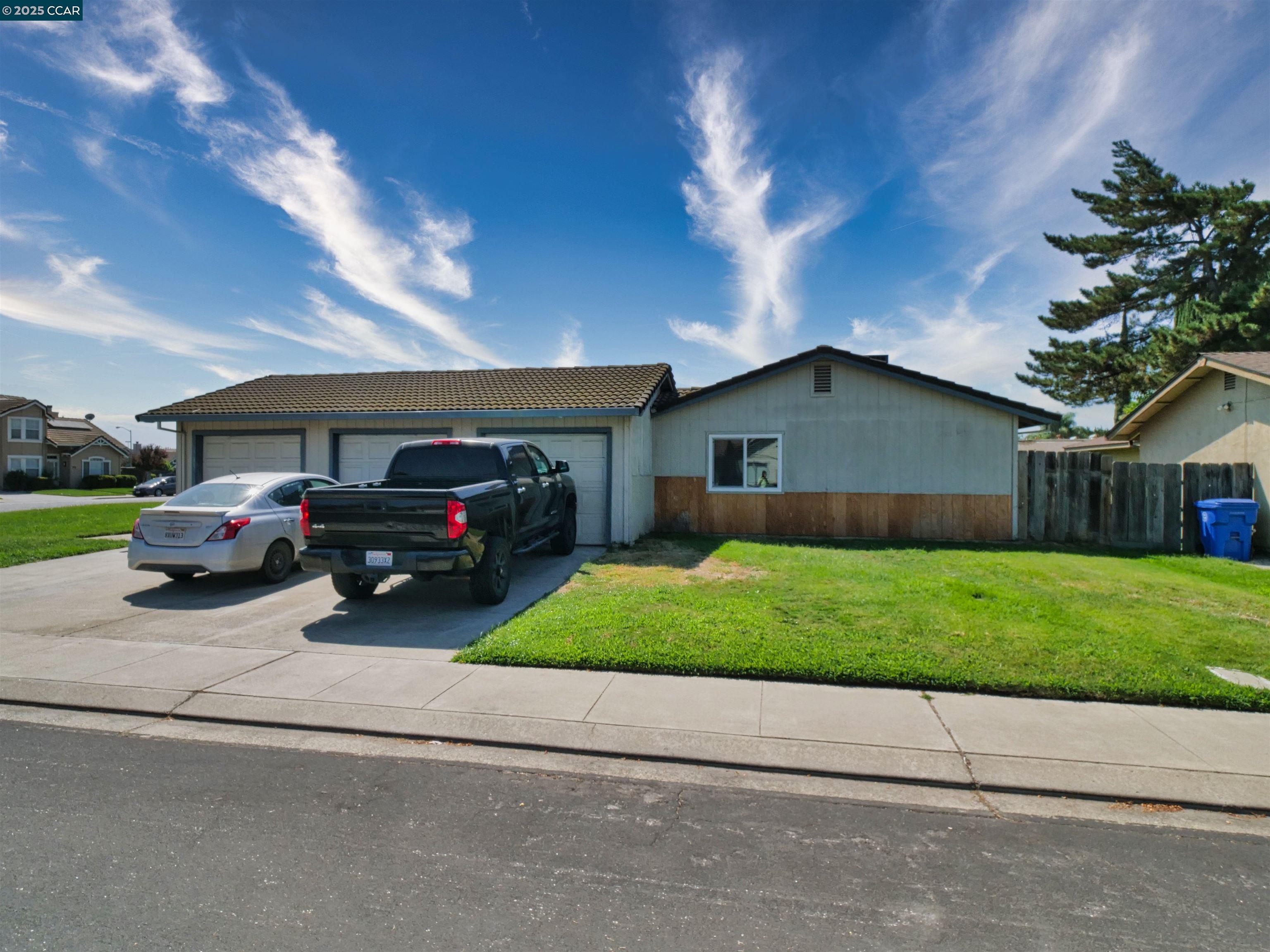 1755 Crestwood Avenue