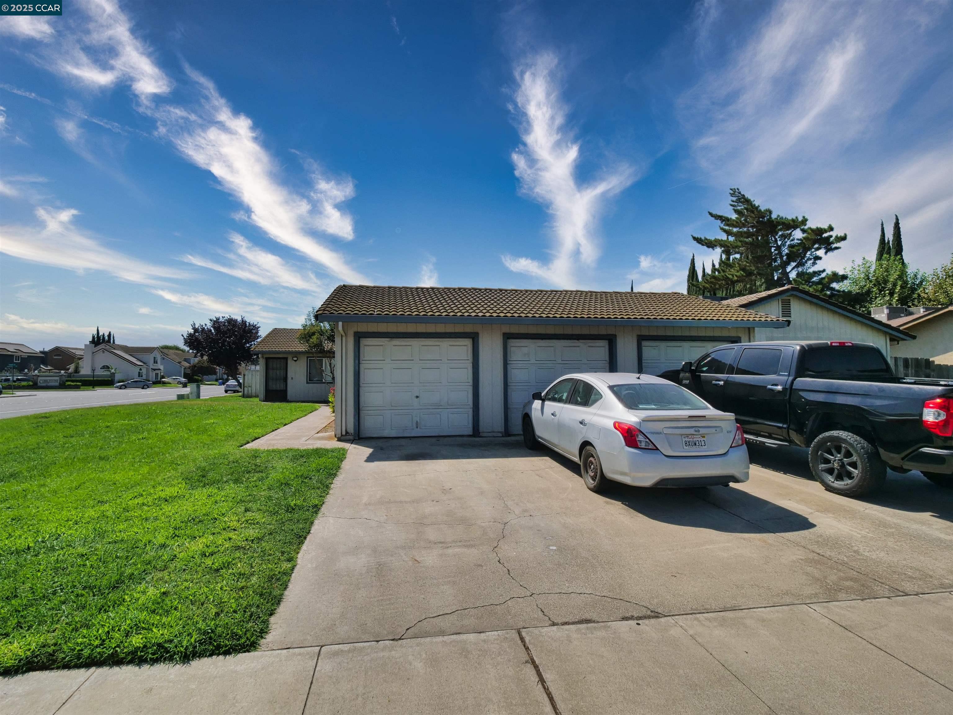 1755 Crestwood Avenue