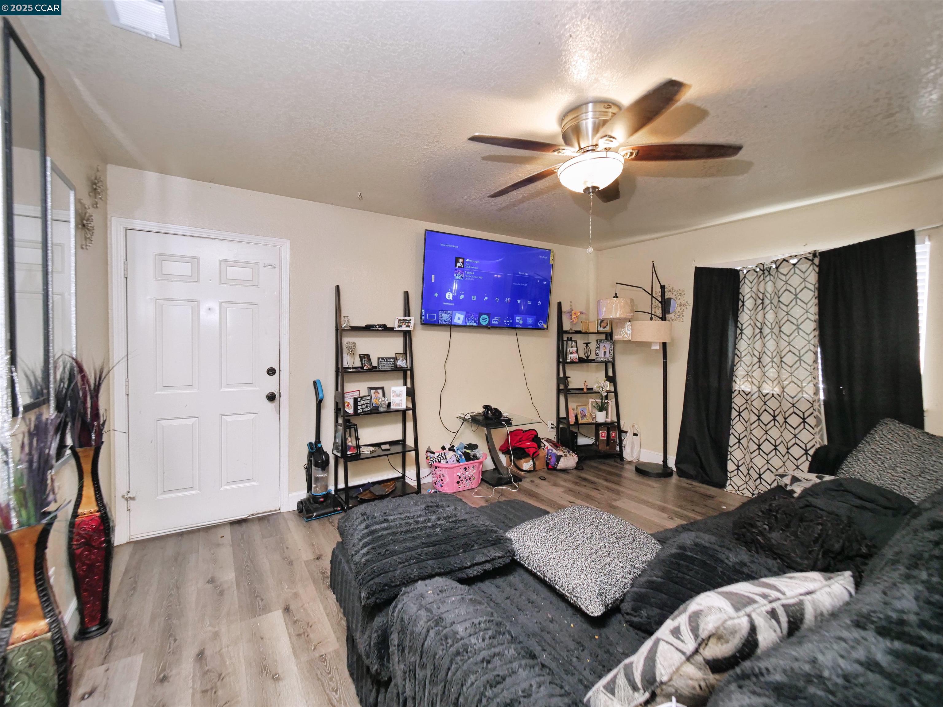 1807 Crestwood Avenue