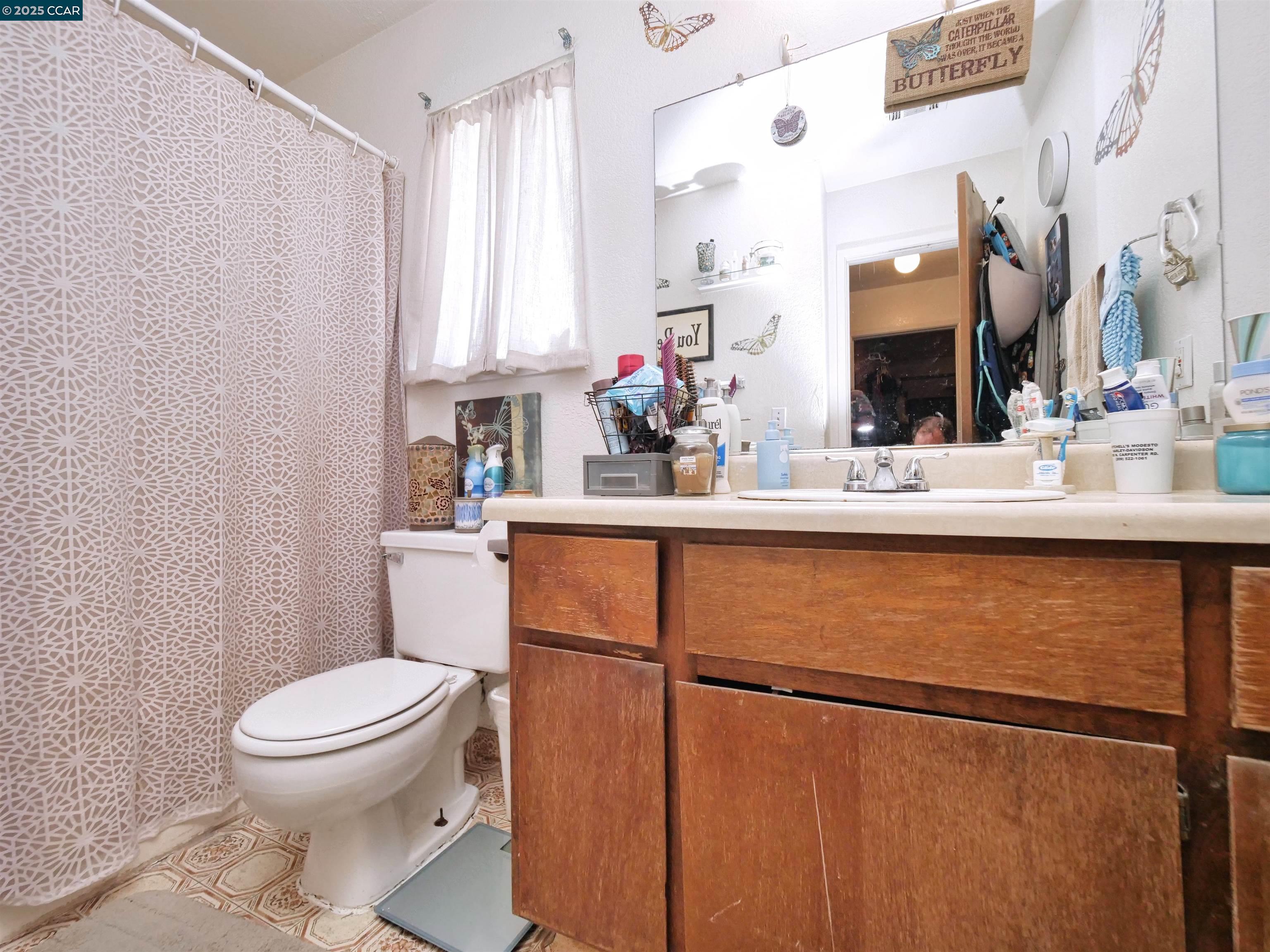 1807 Crestwood Avenue