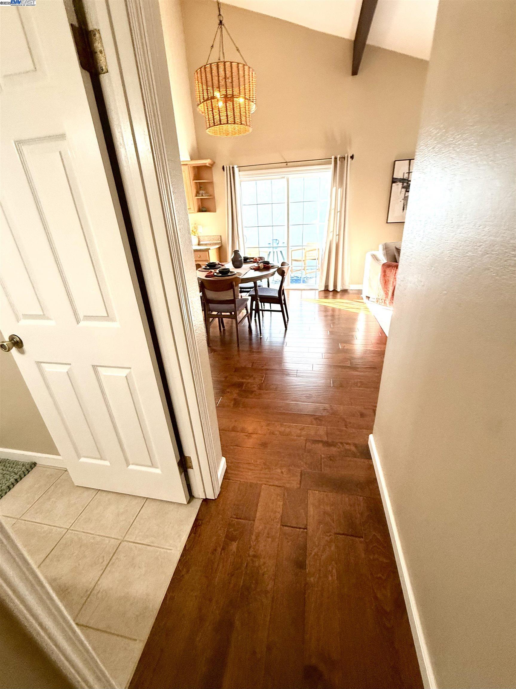 250 Jacaranda Dr