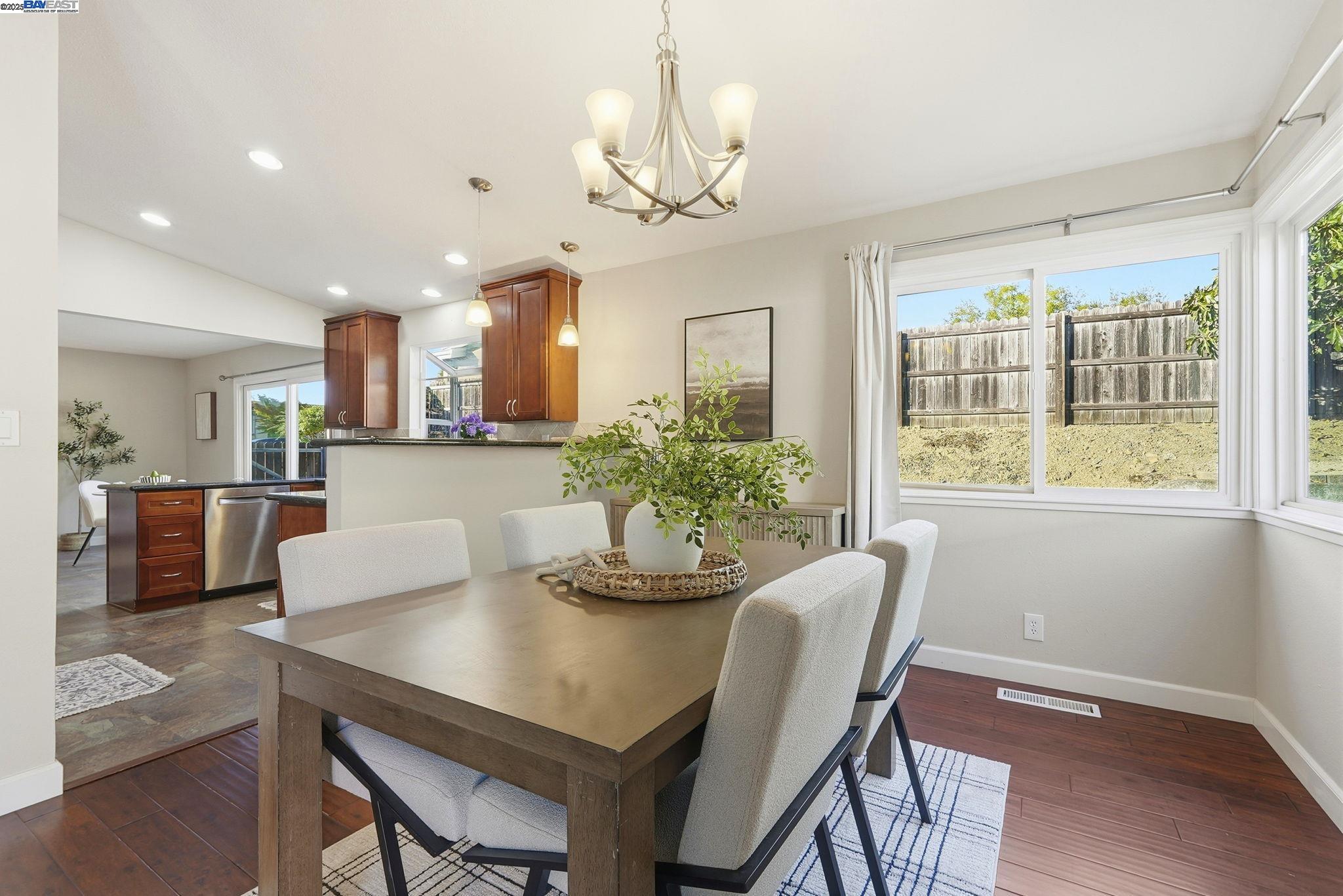 18660 E Cavendish Dr