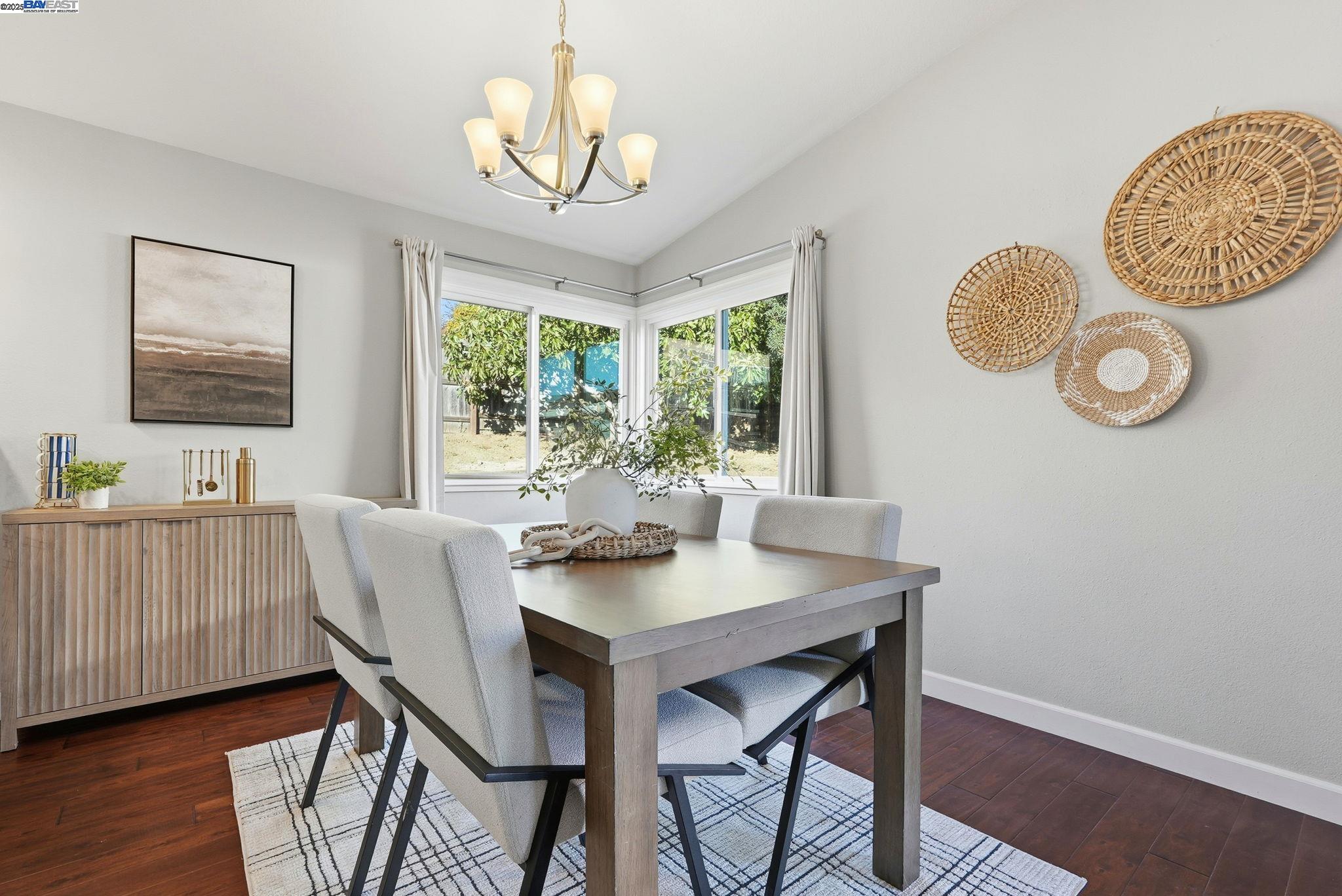 18660 E Cavendish Dr