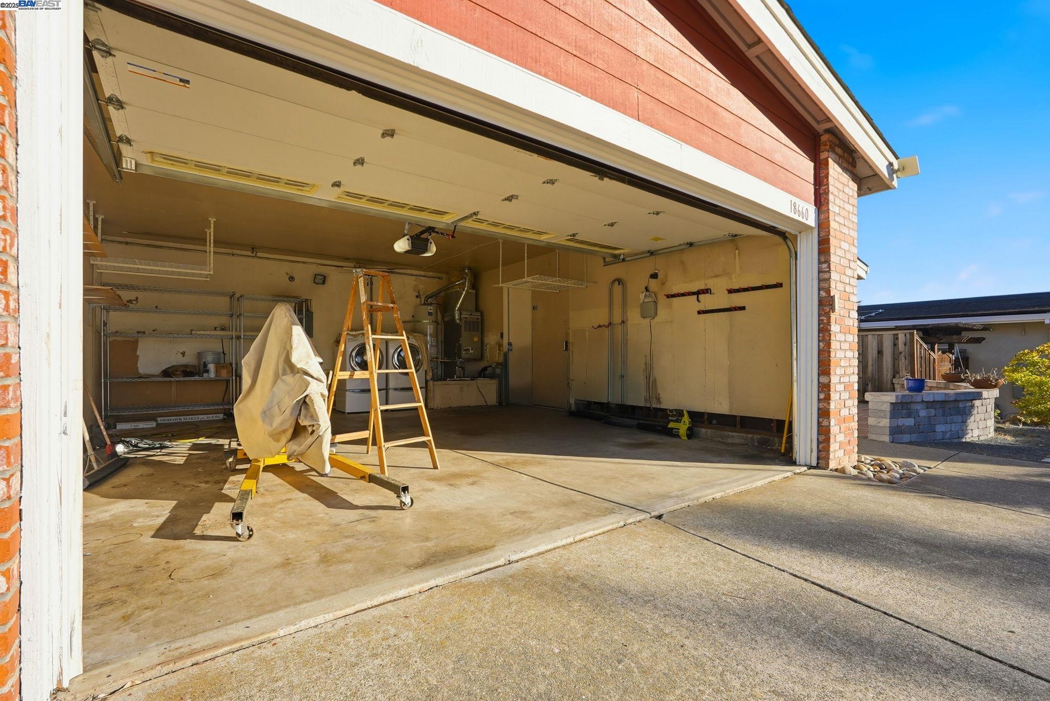 18660 E Cavendish Dr