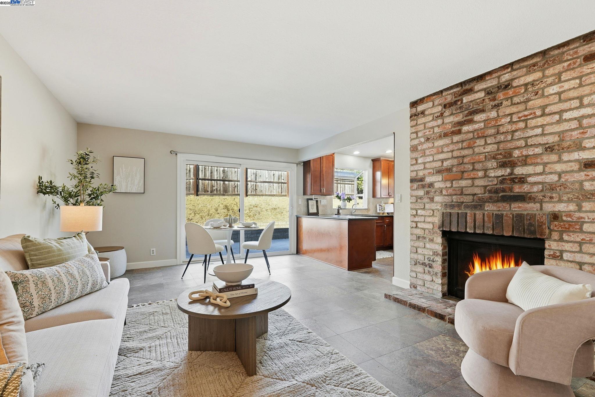 18660 E Cavendish Dr