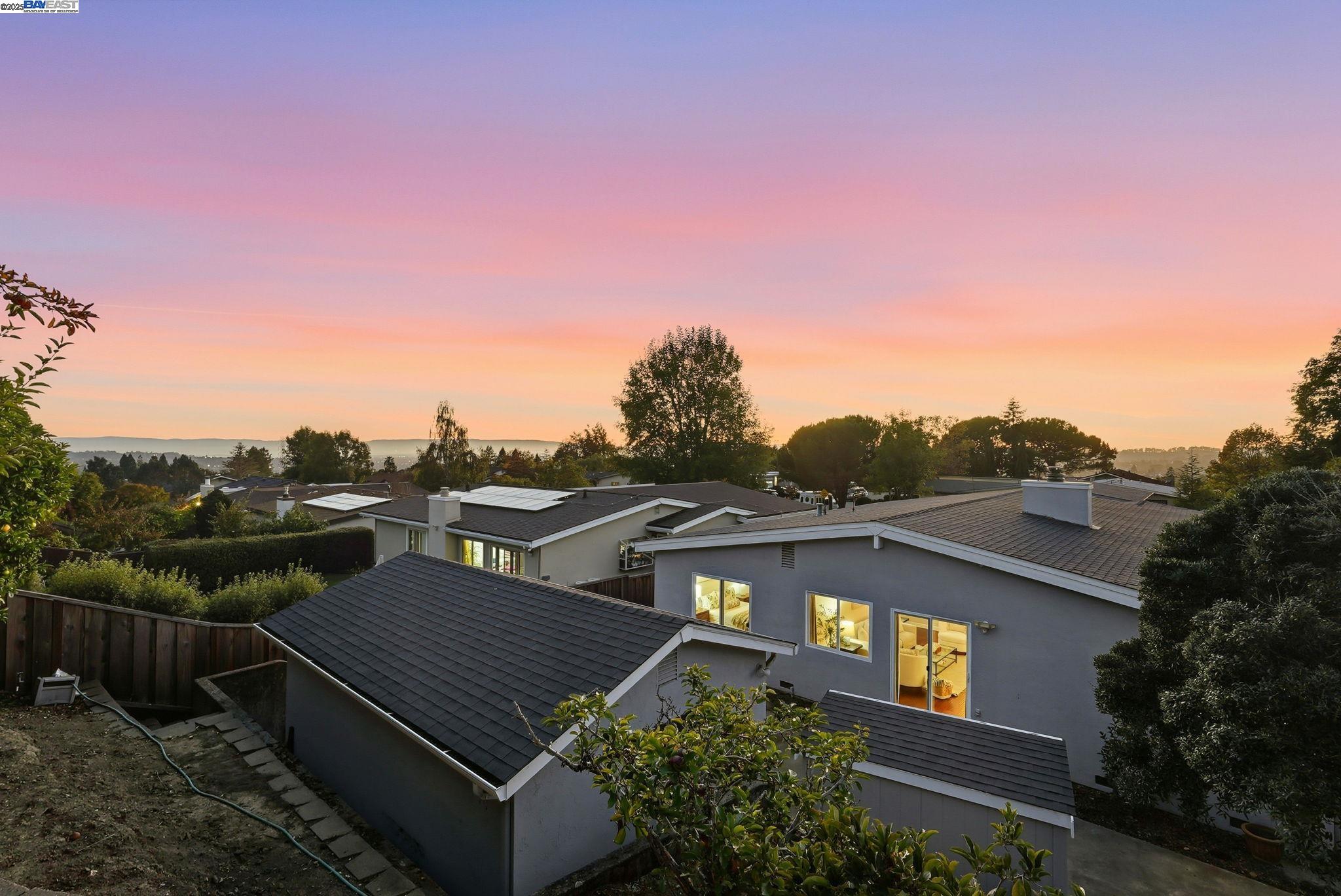 18660 E Cavendish Dr