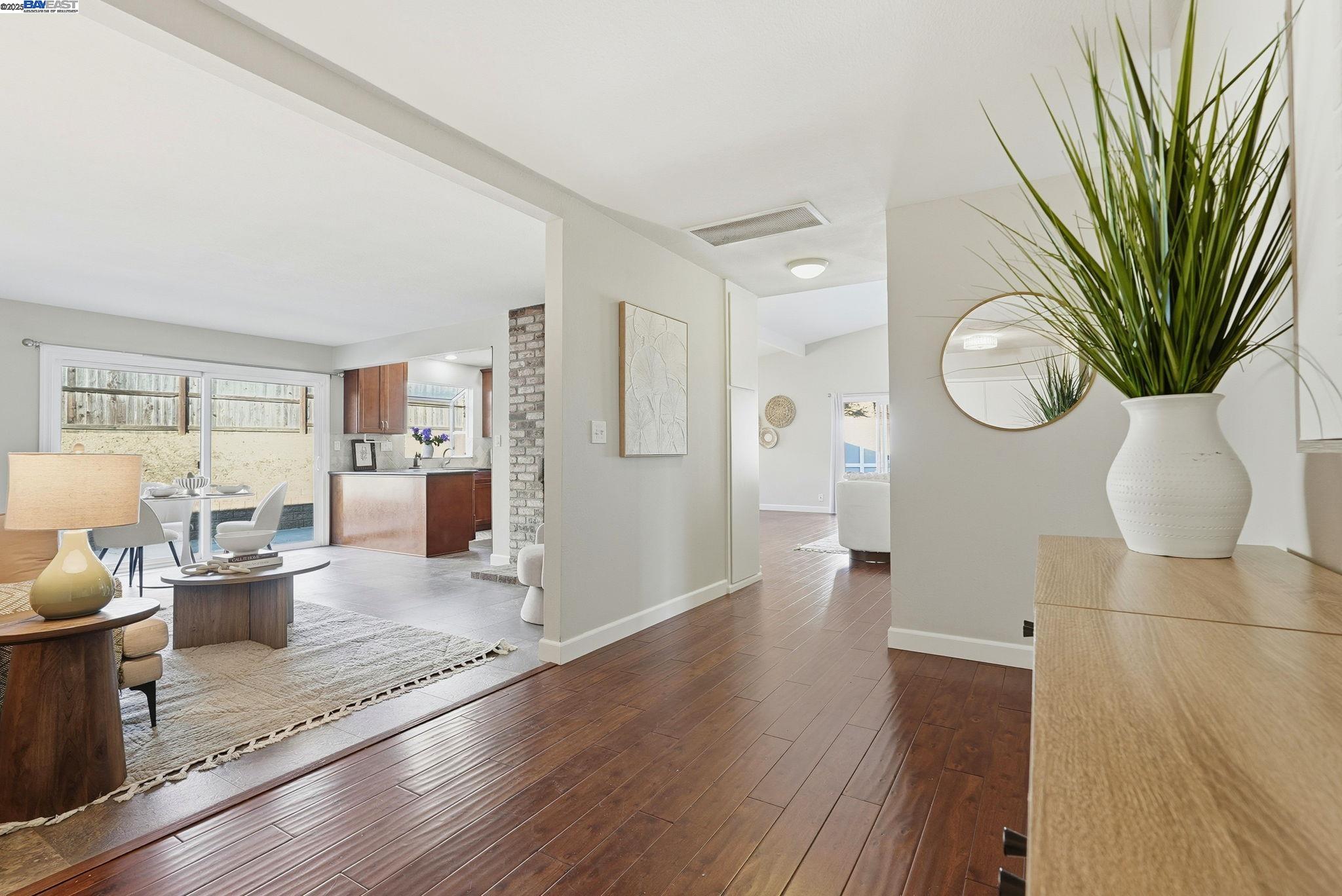 18660 E Cavendish Dr