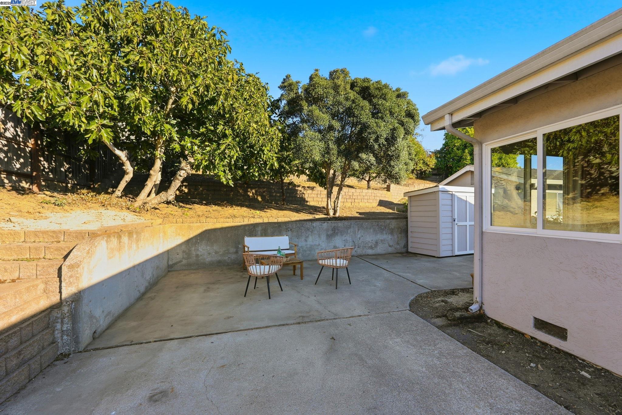 18660 E Cavendish Dr