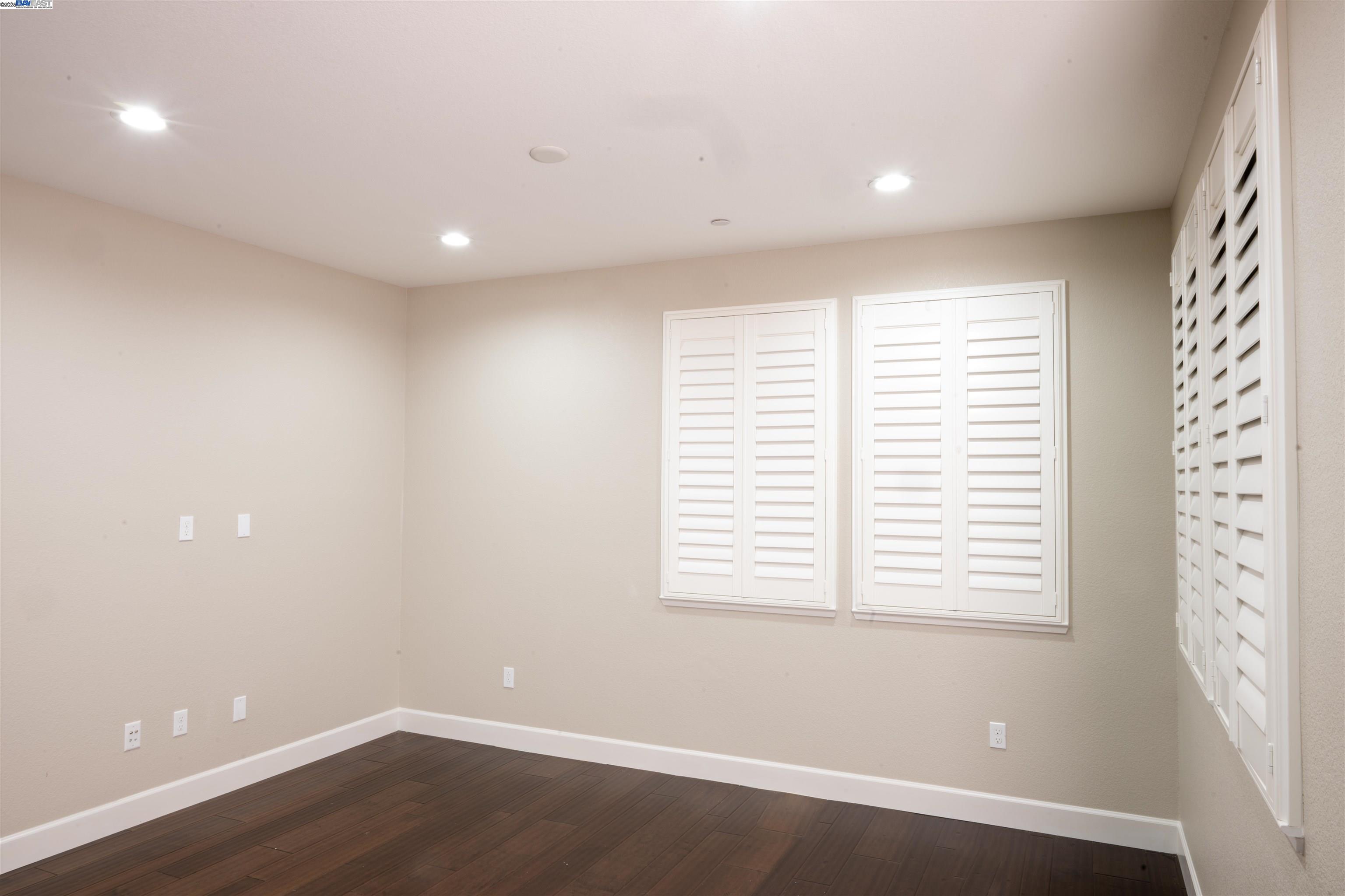 7212 MOUNT VEEDER ROAD