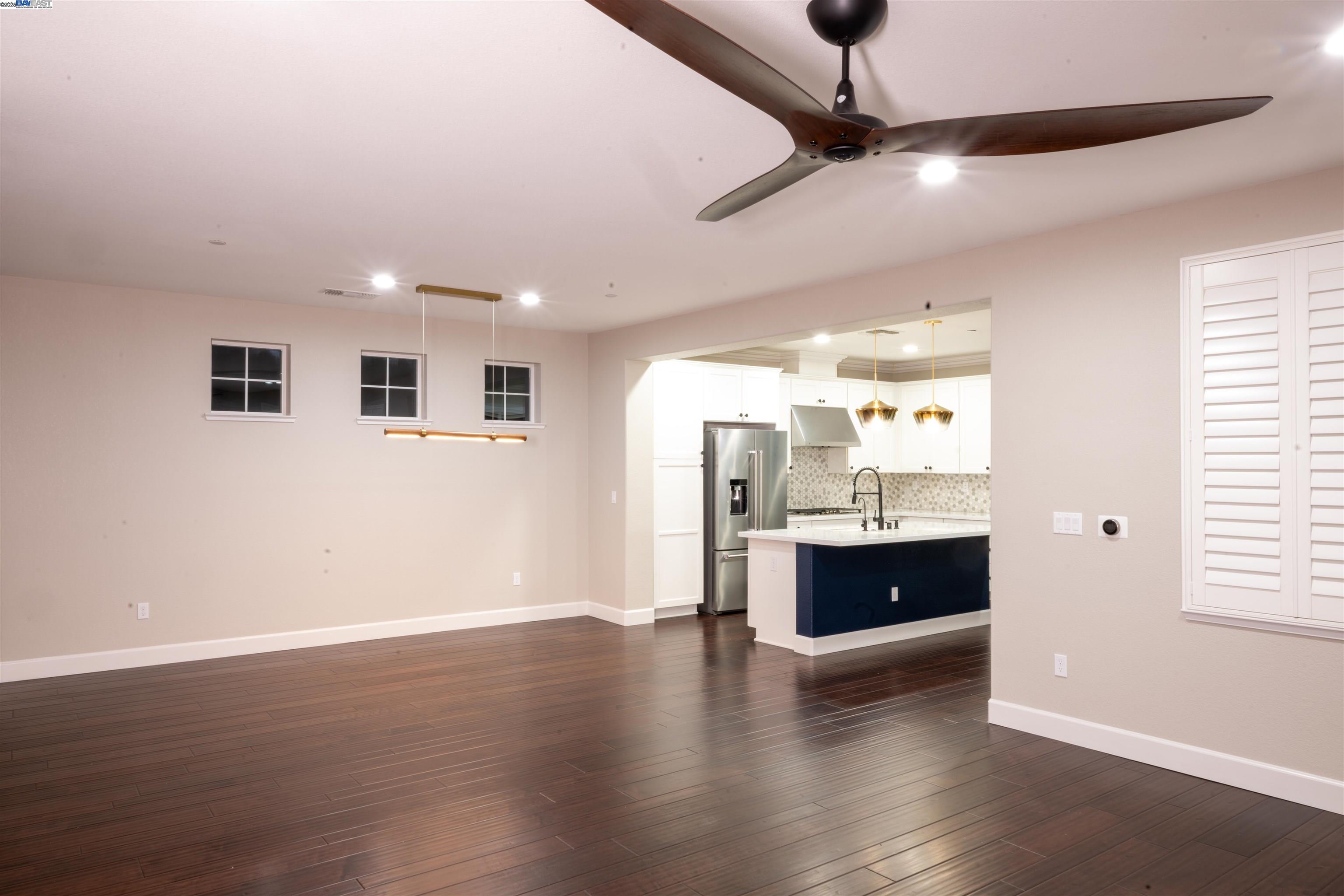 7212 MOUNT VEEDER ROAD