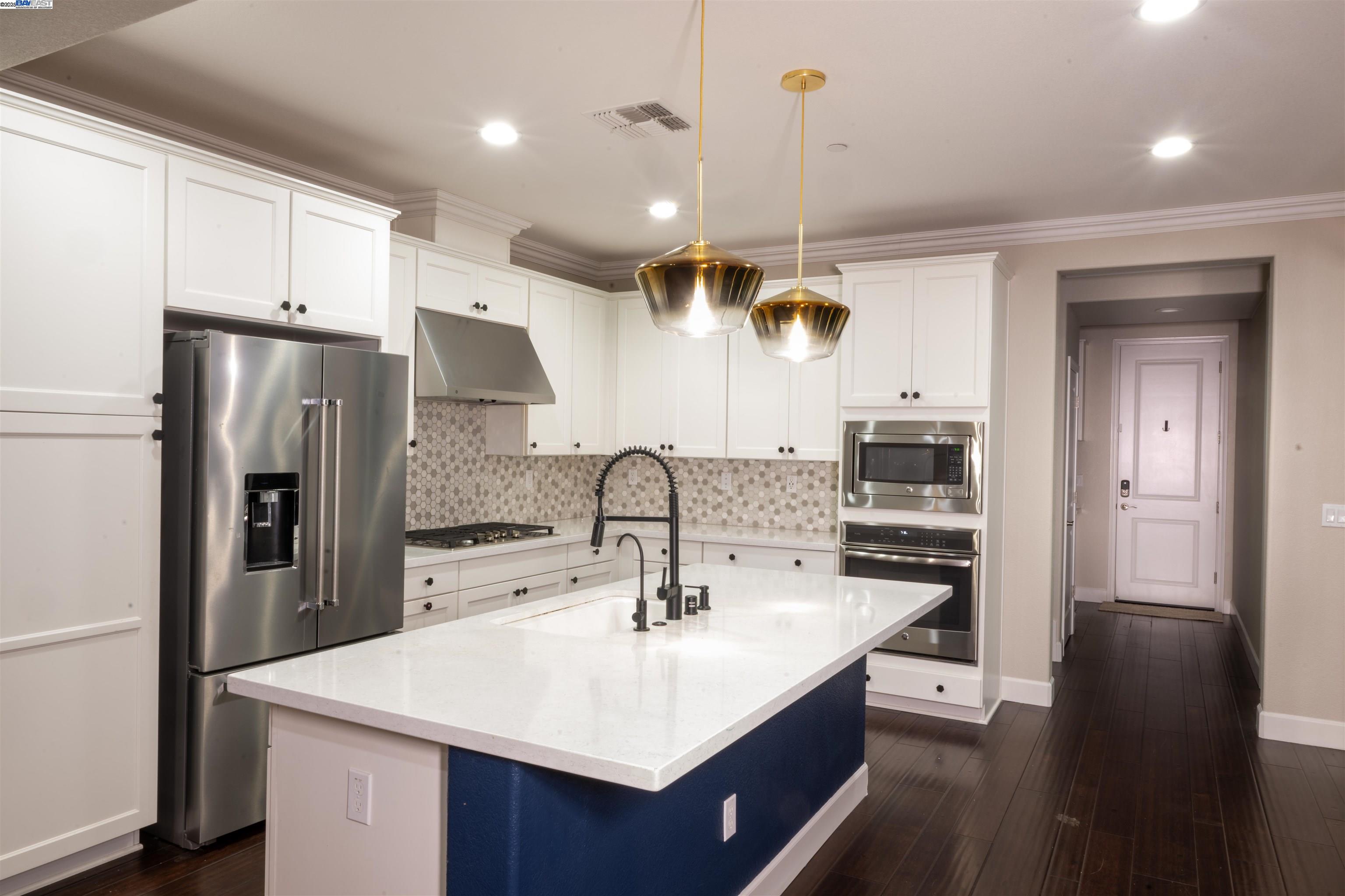 7212 MOUNT VEEDER ROAD