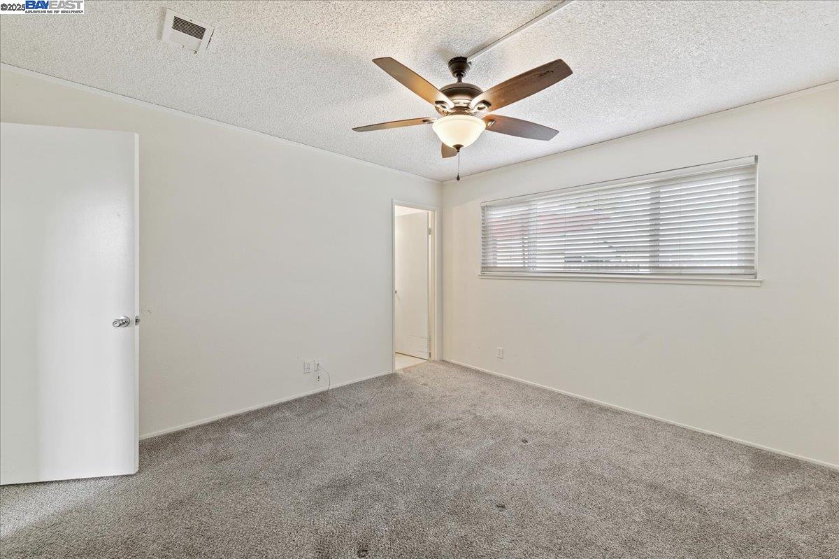 5569 Idlewild Ave