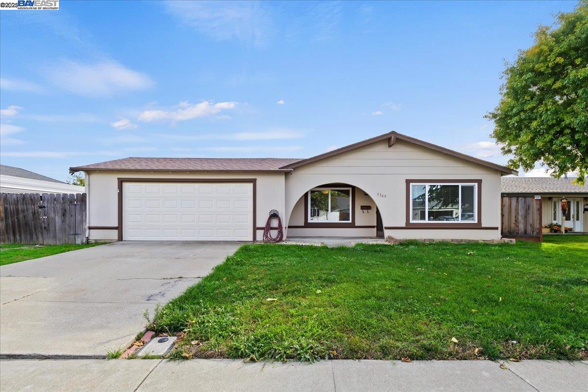 5569 Idlewild Ave