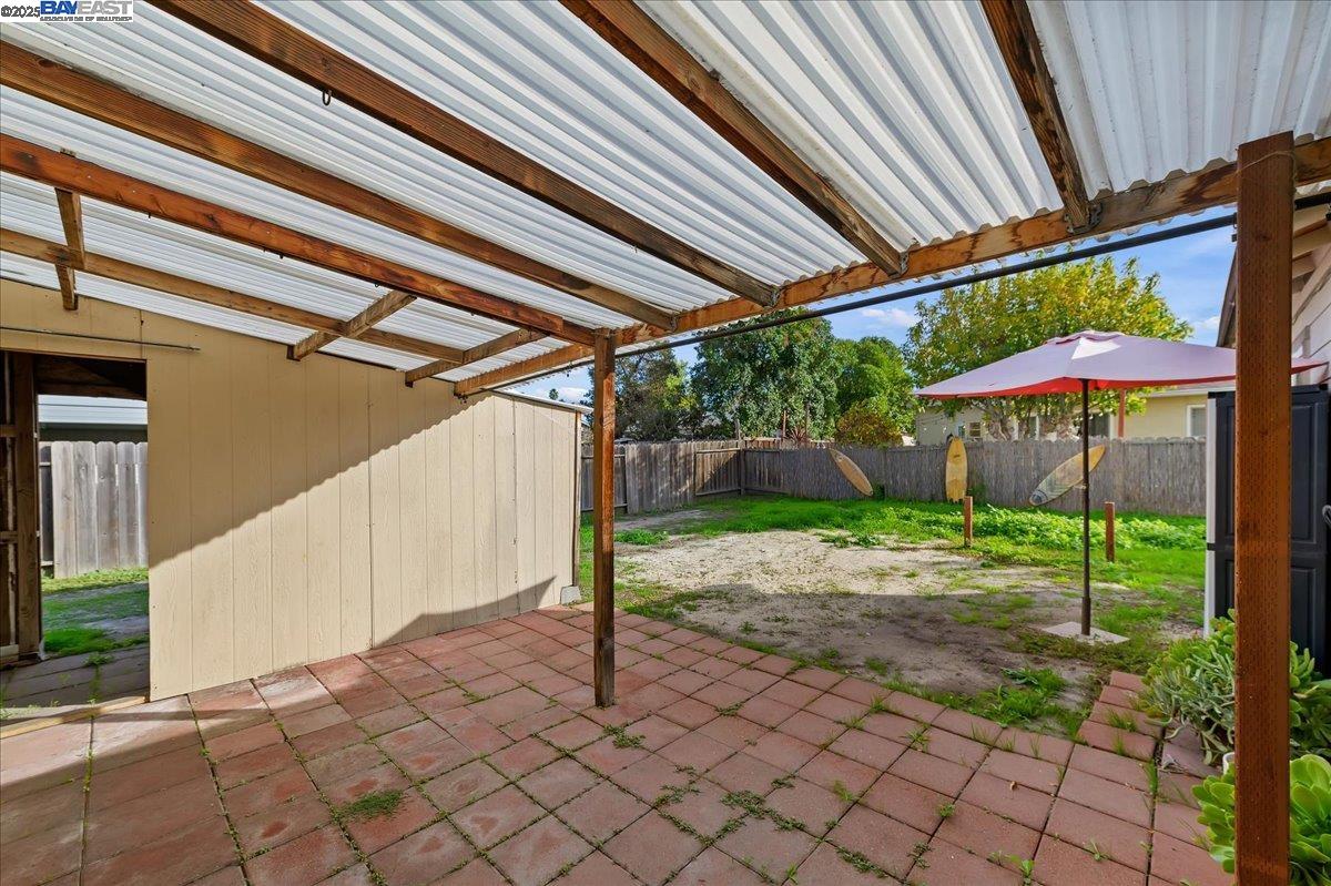 5569 Idlewild Ave