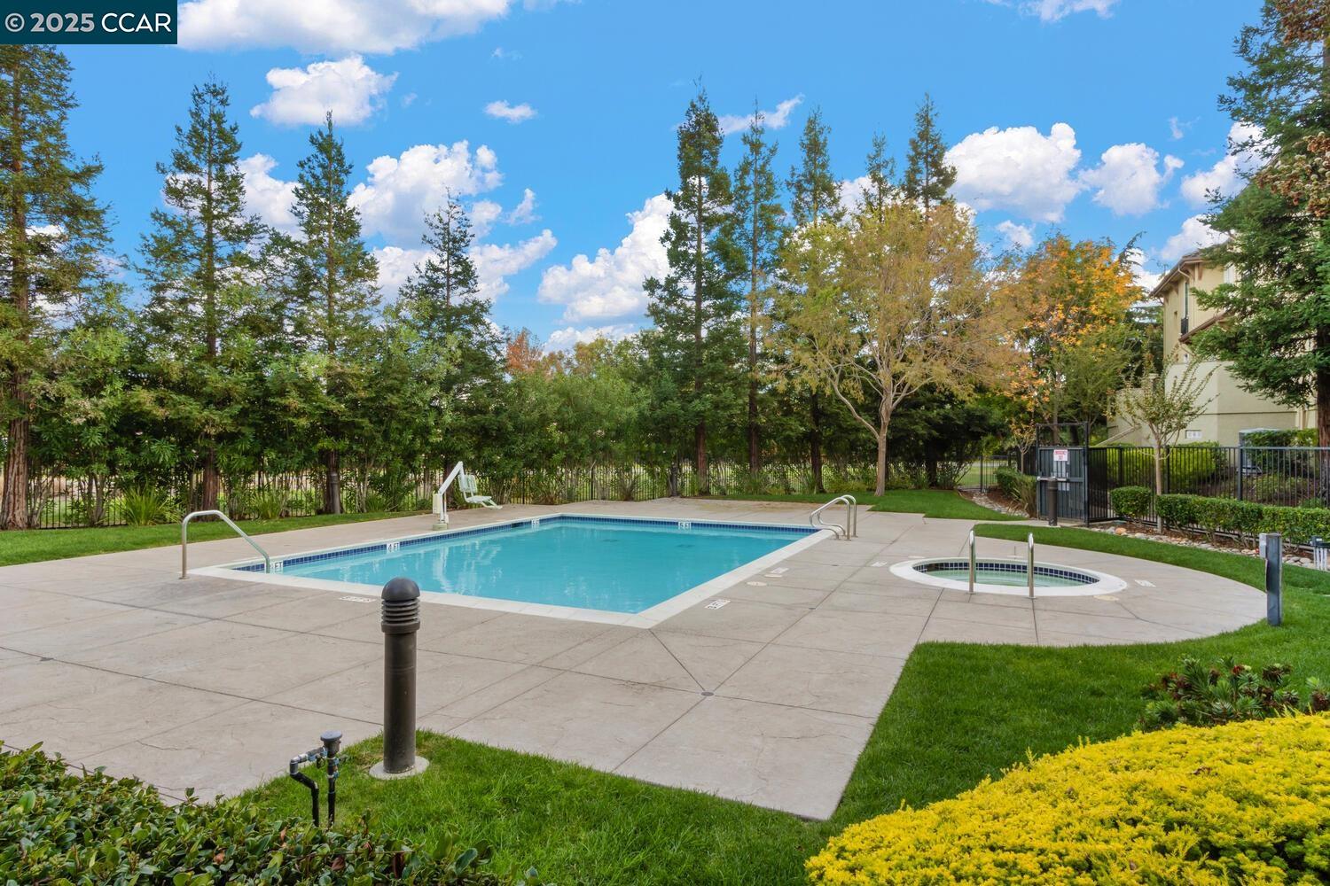 31 Picasso Ct