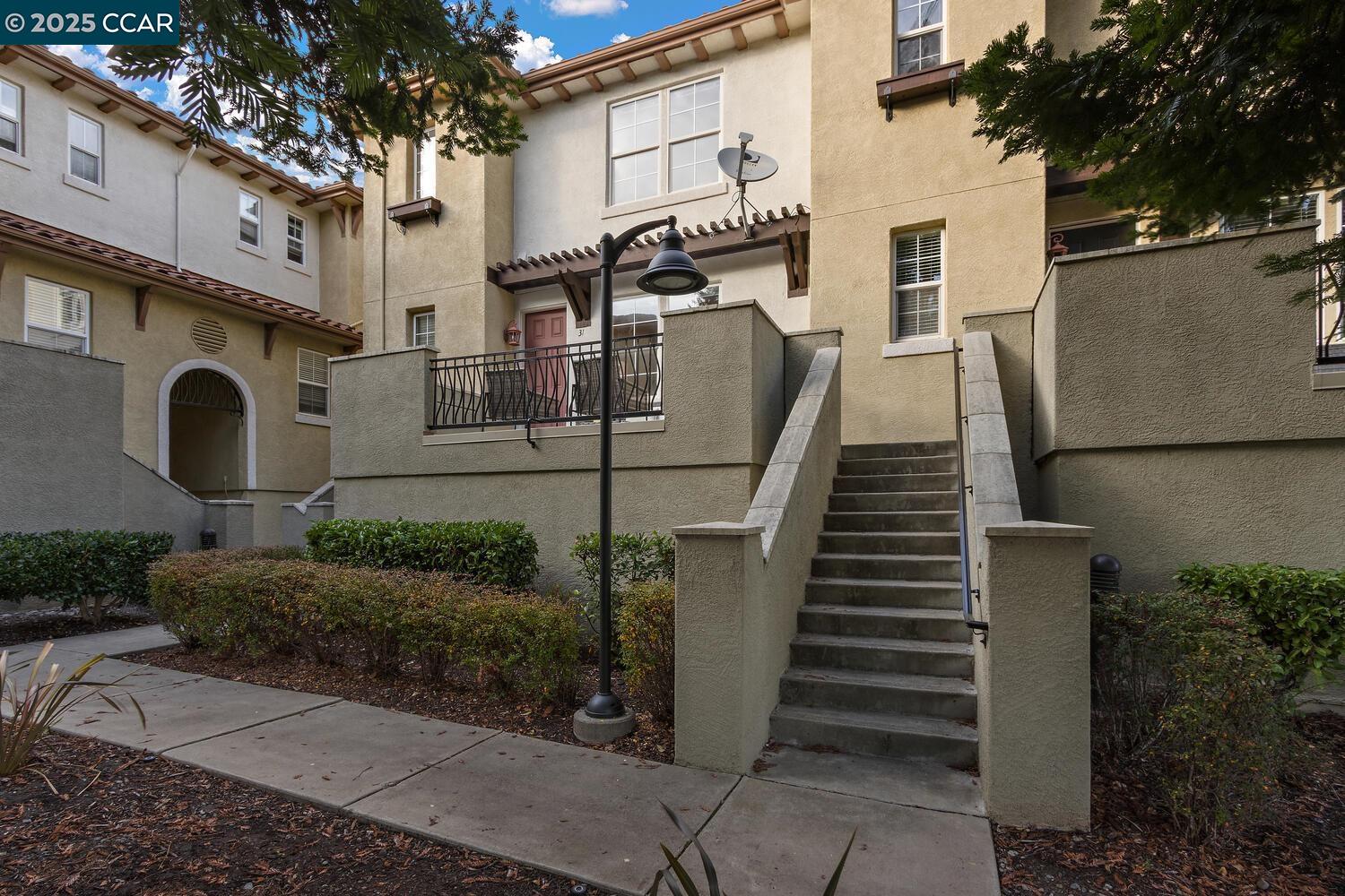 31 Picasso Ct