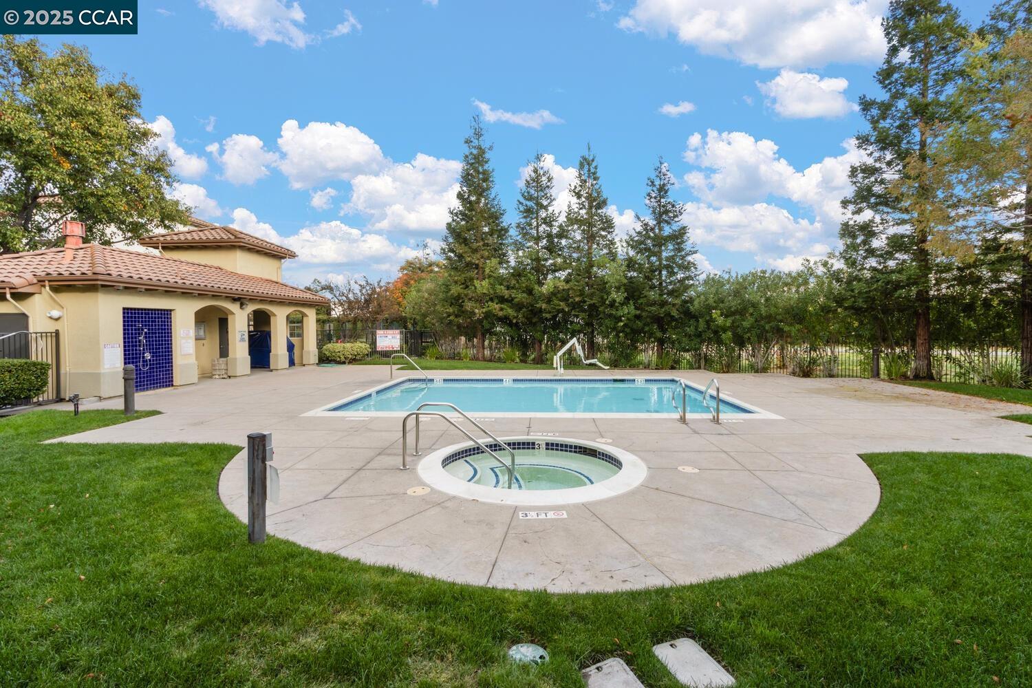 31 Picasso Ct