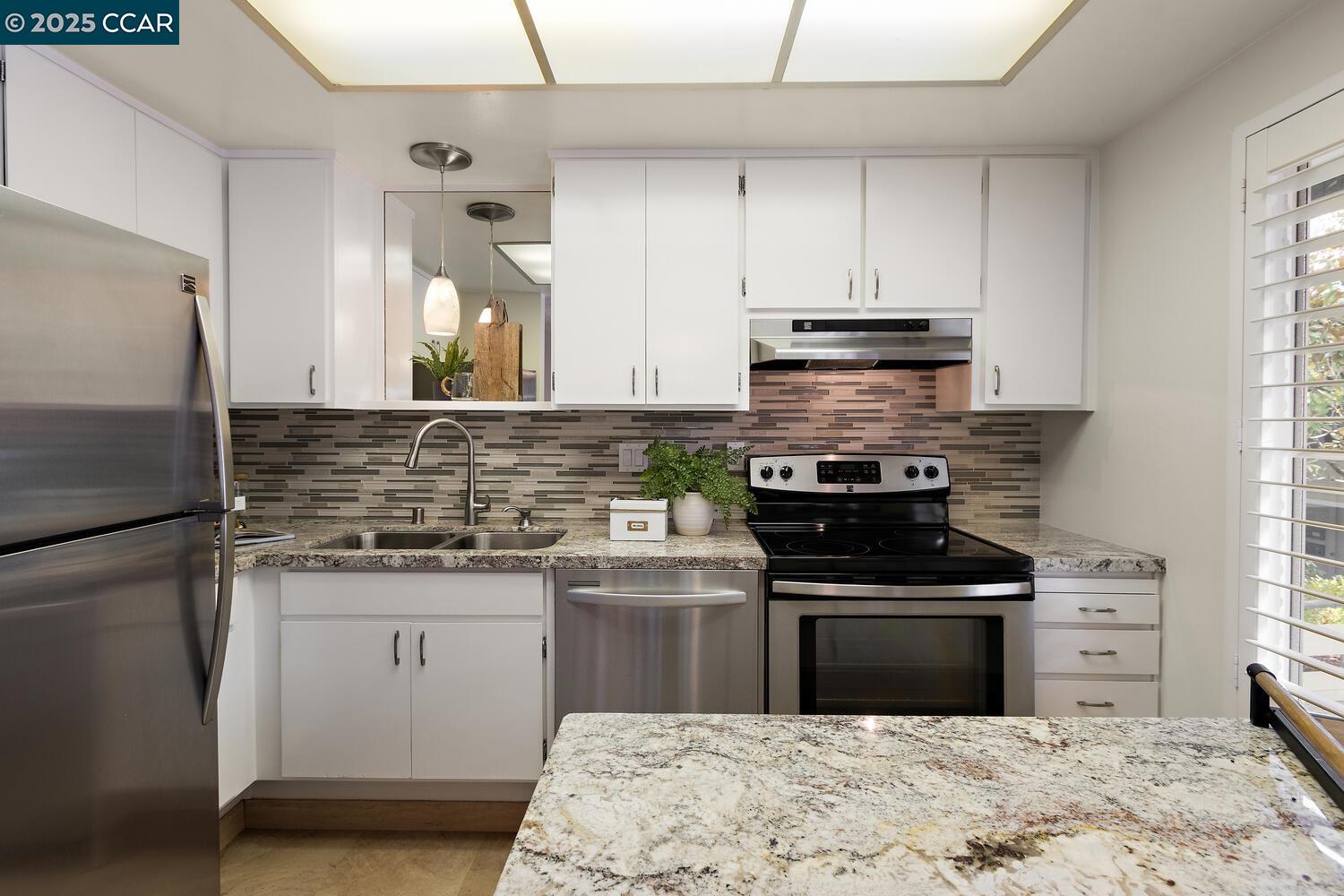 1501 Skycrest Dr # 3