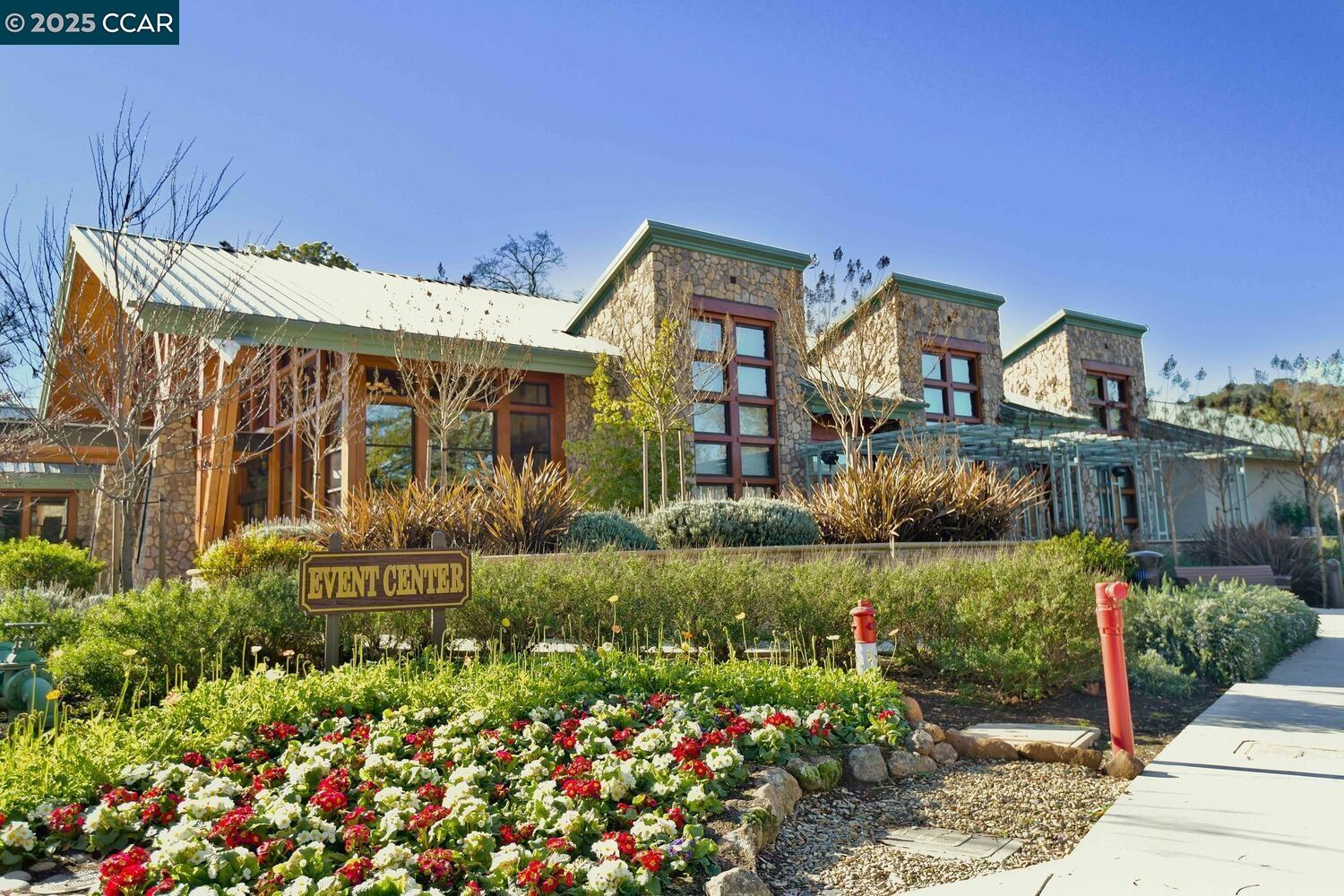 1501 Skycrest Dr # 3