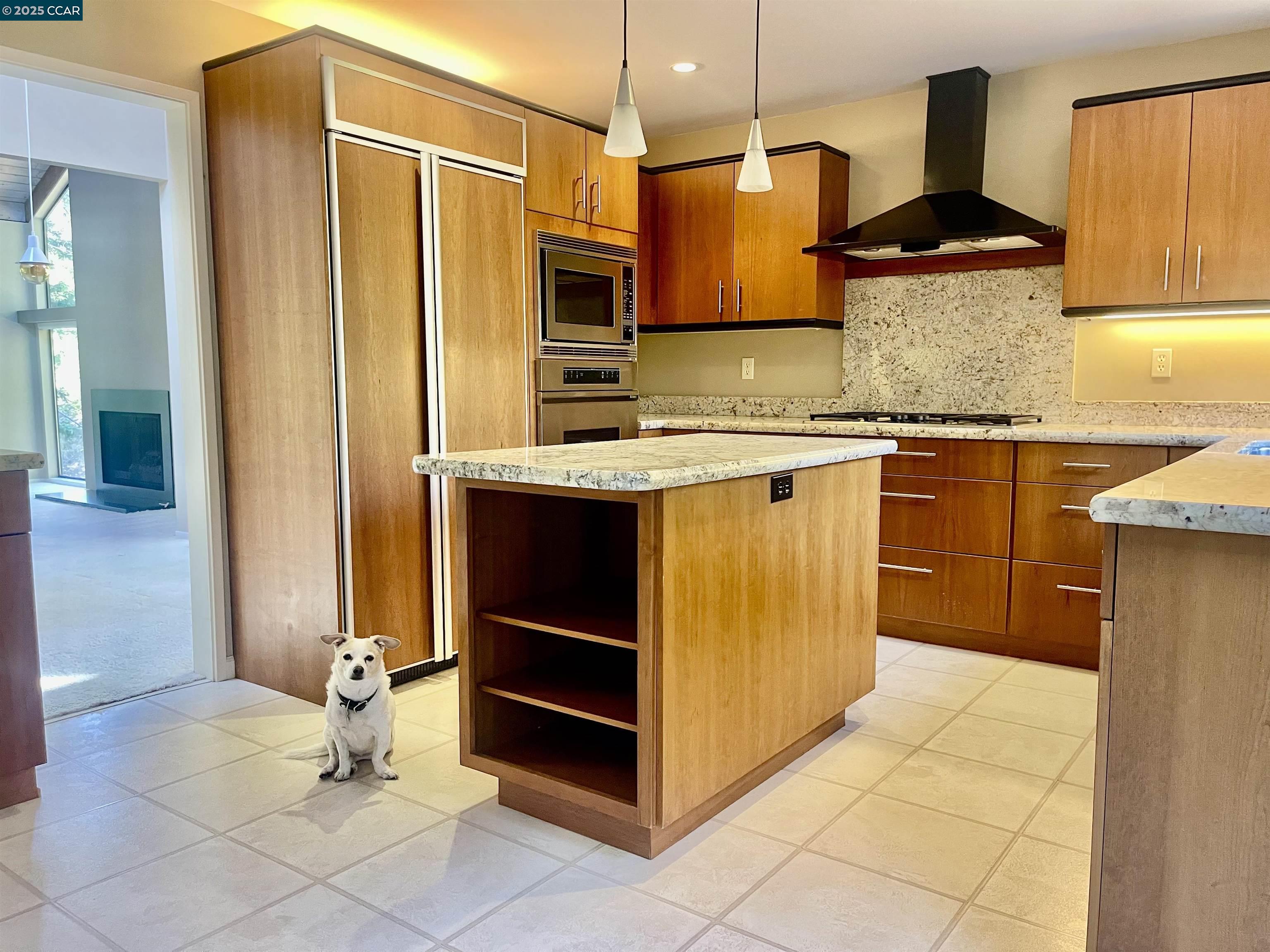 200 The Knoll Unit: End