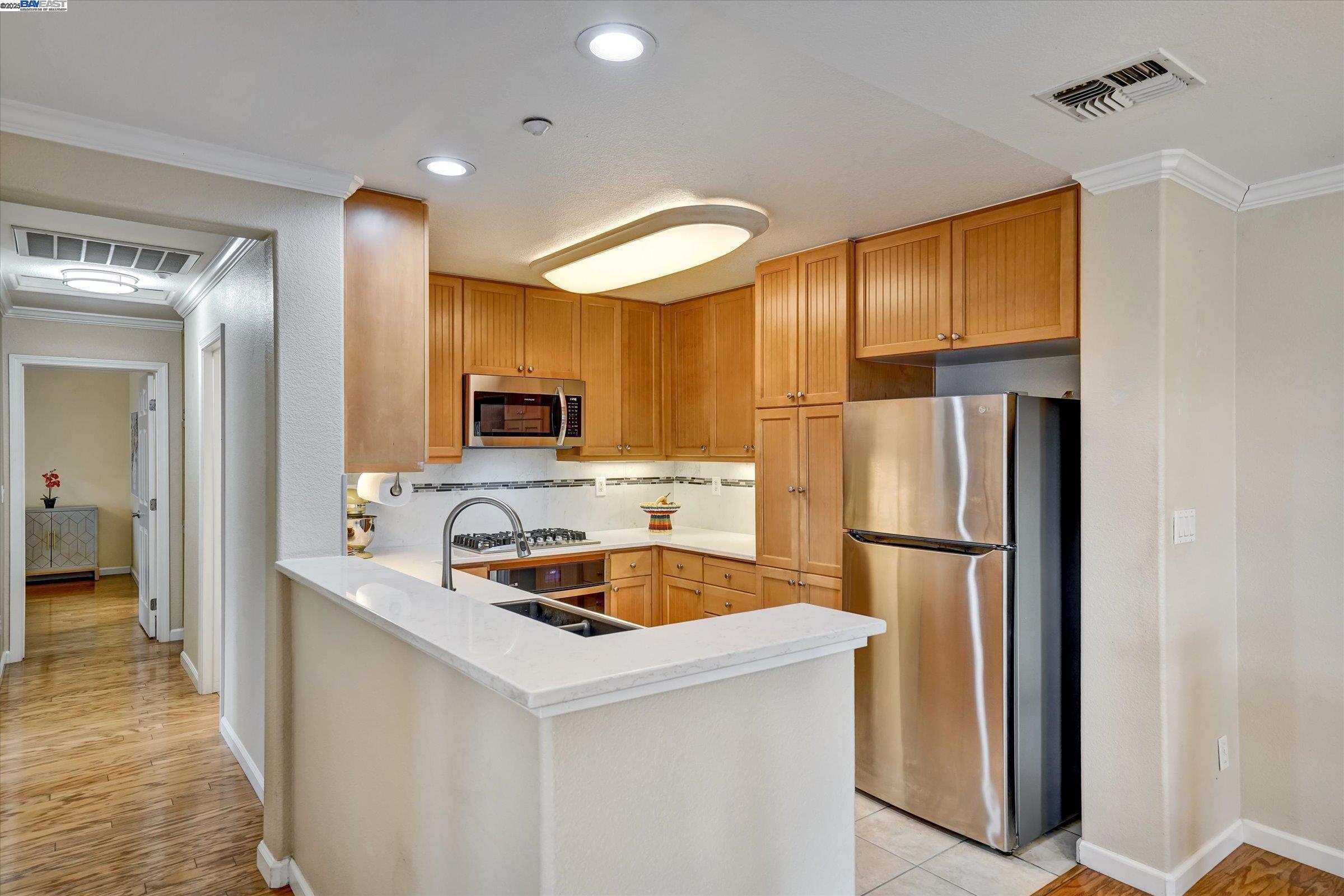 46 Meritage Cmn # 202