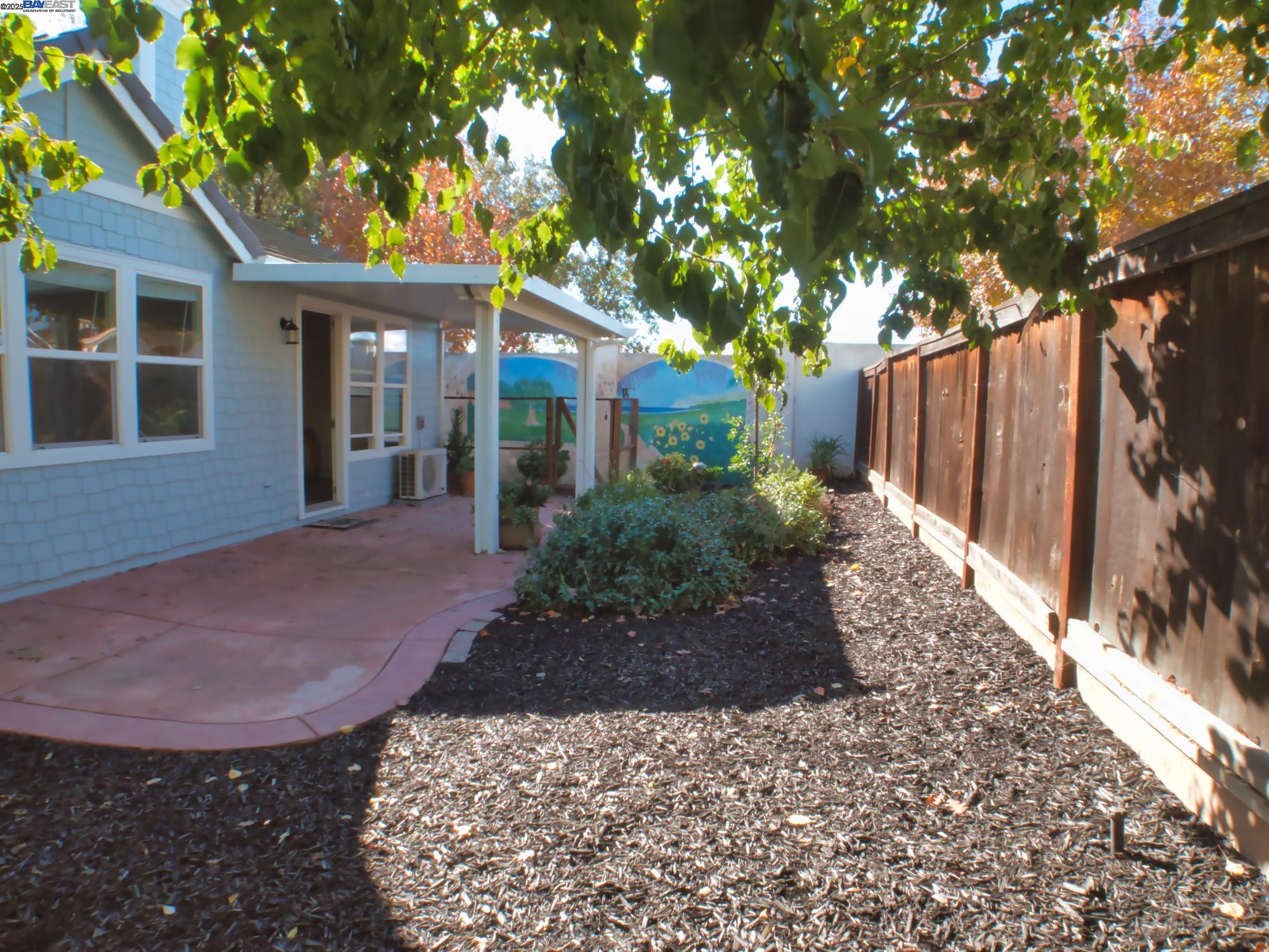 1553 Solitude Way