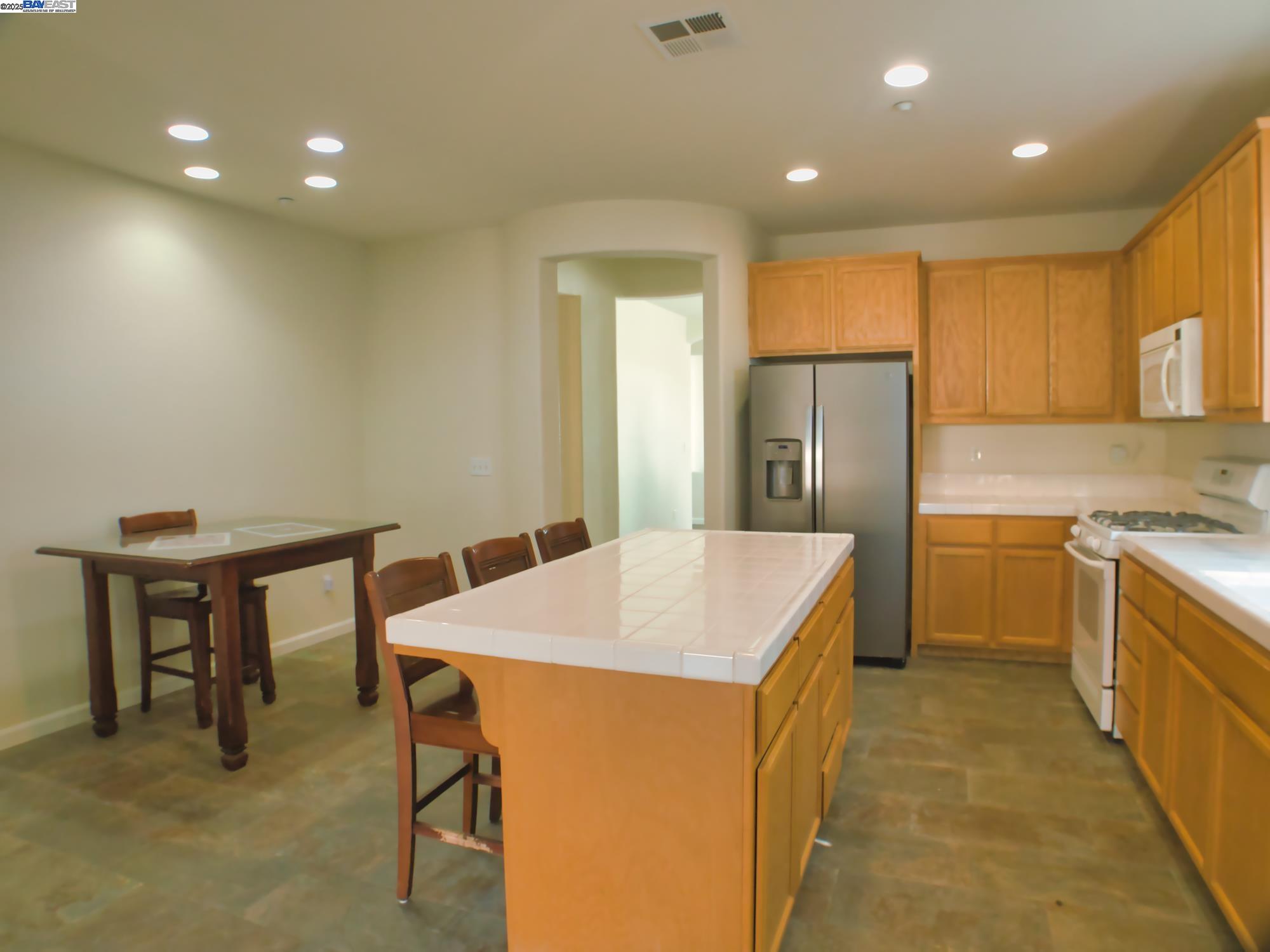 1553 Solitude Way