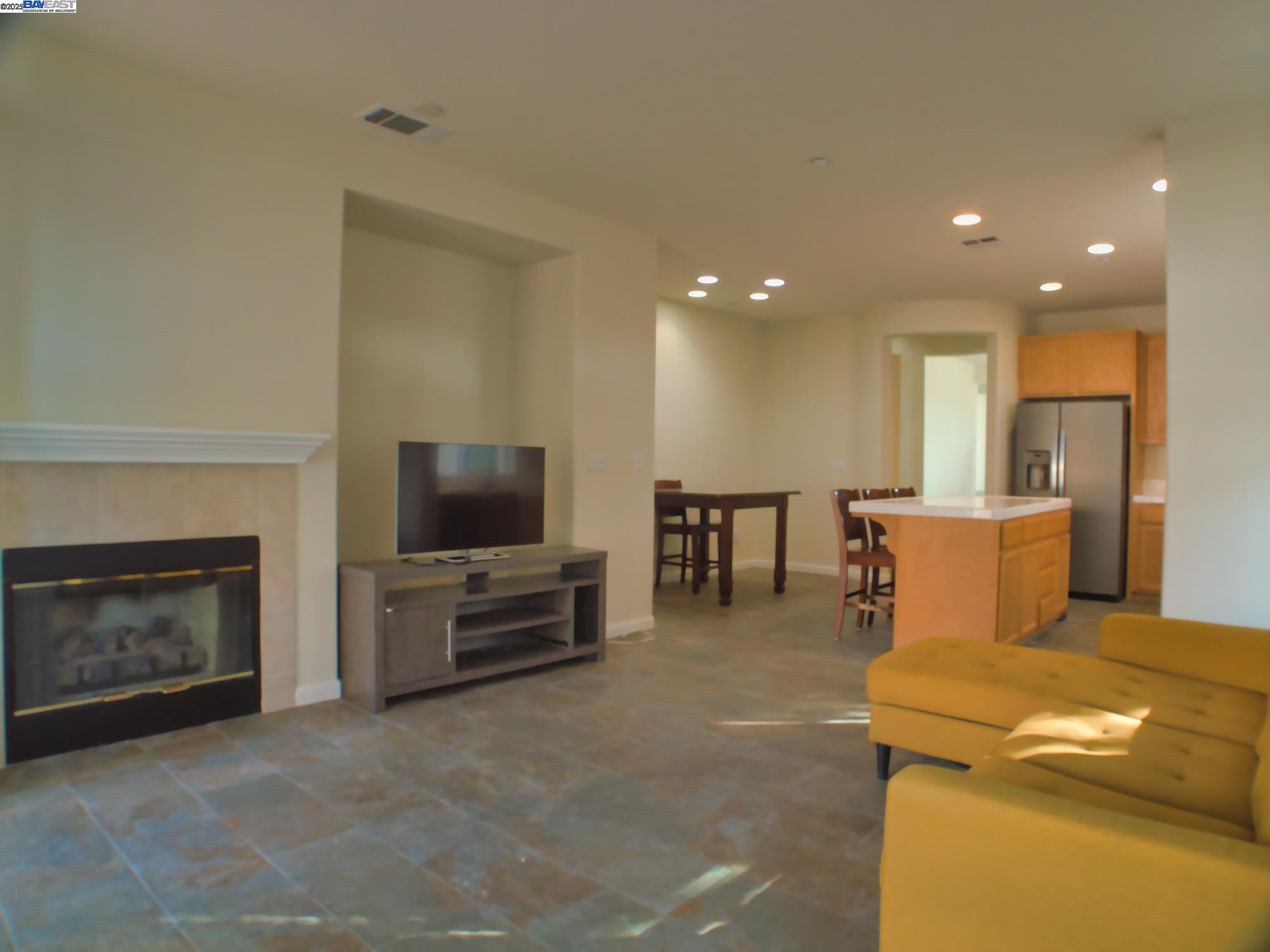 1553 Solitude Way
