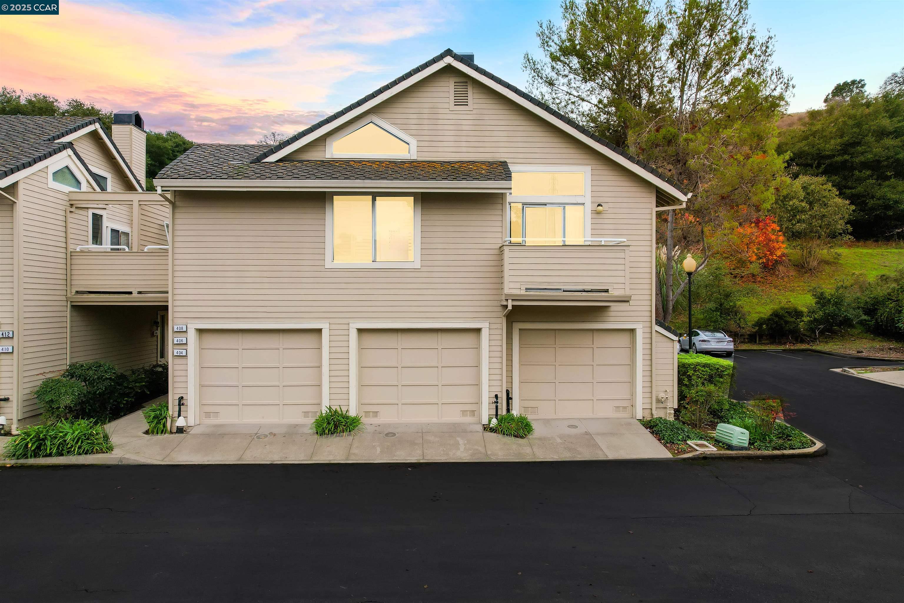 408 Lighthouse Ct