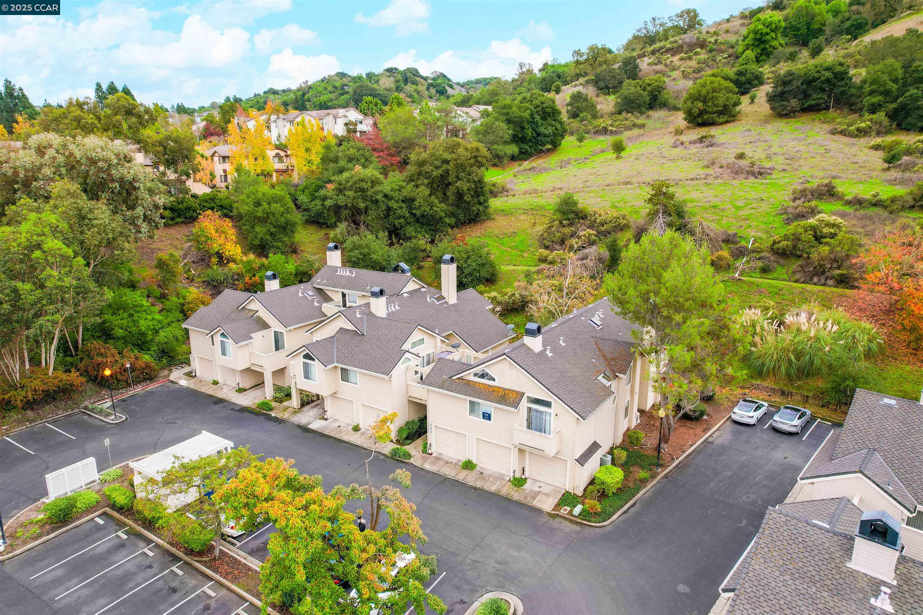 408 Lighthouse Ct