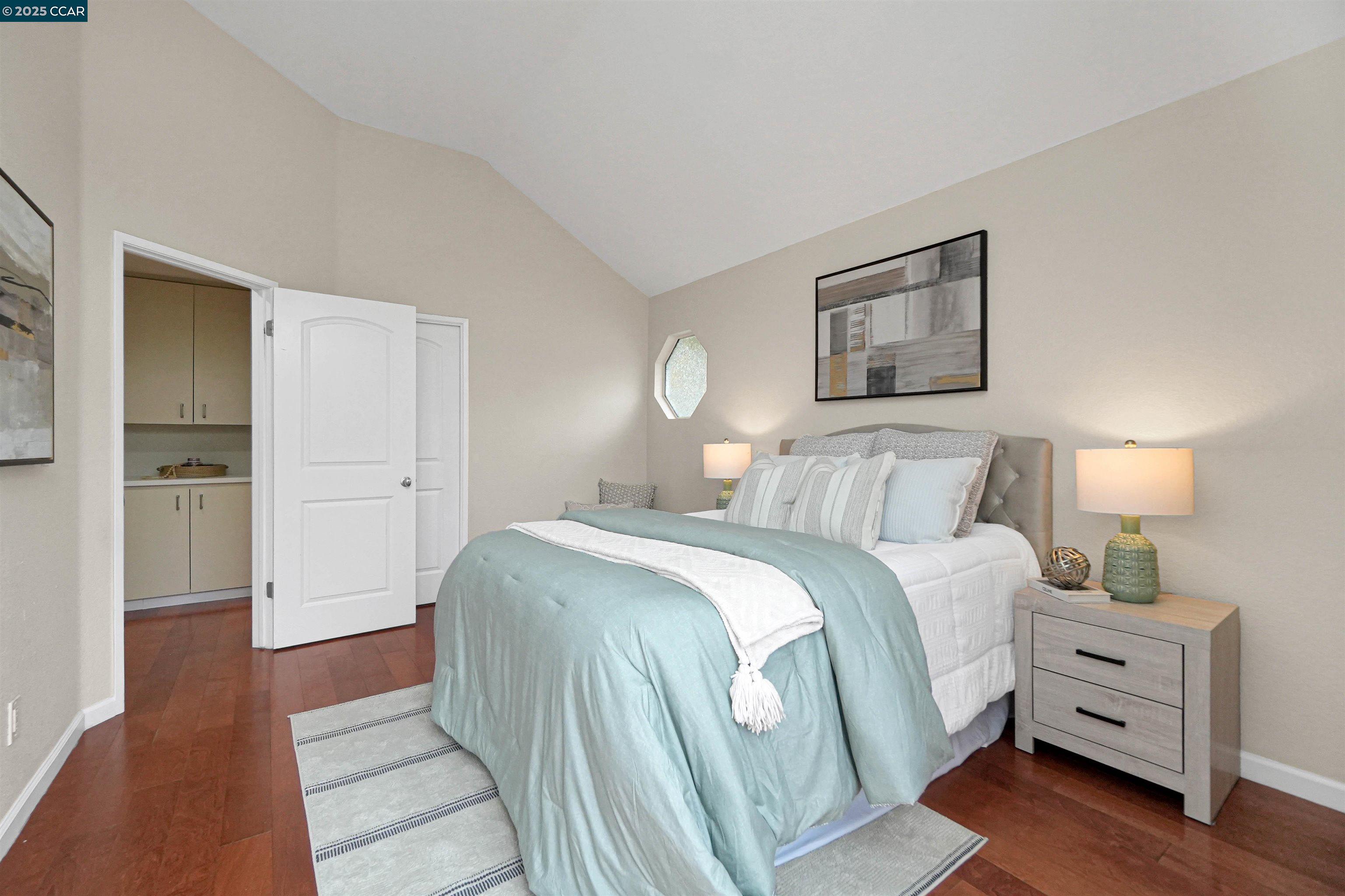 408 Lighthouse Ct