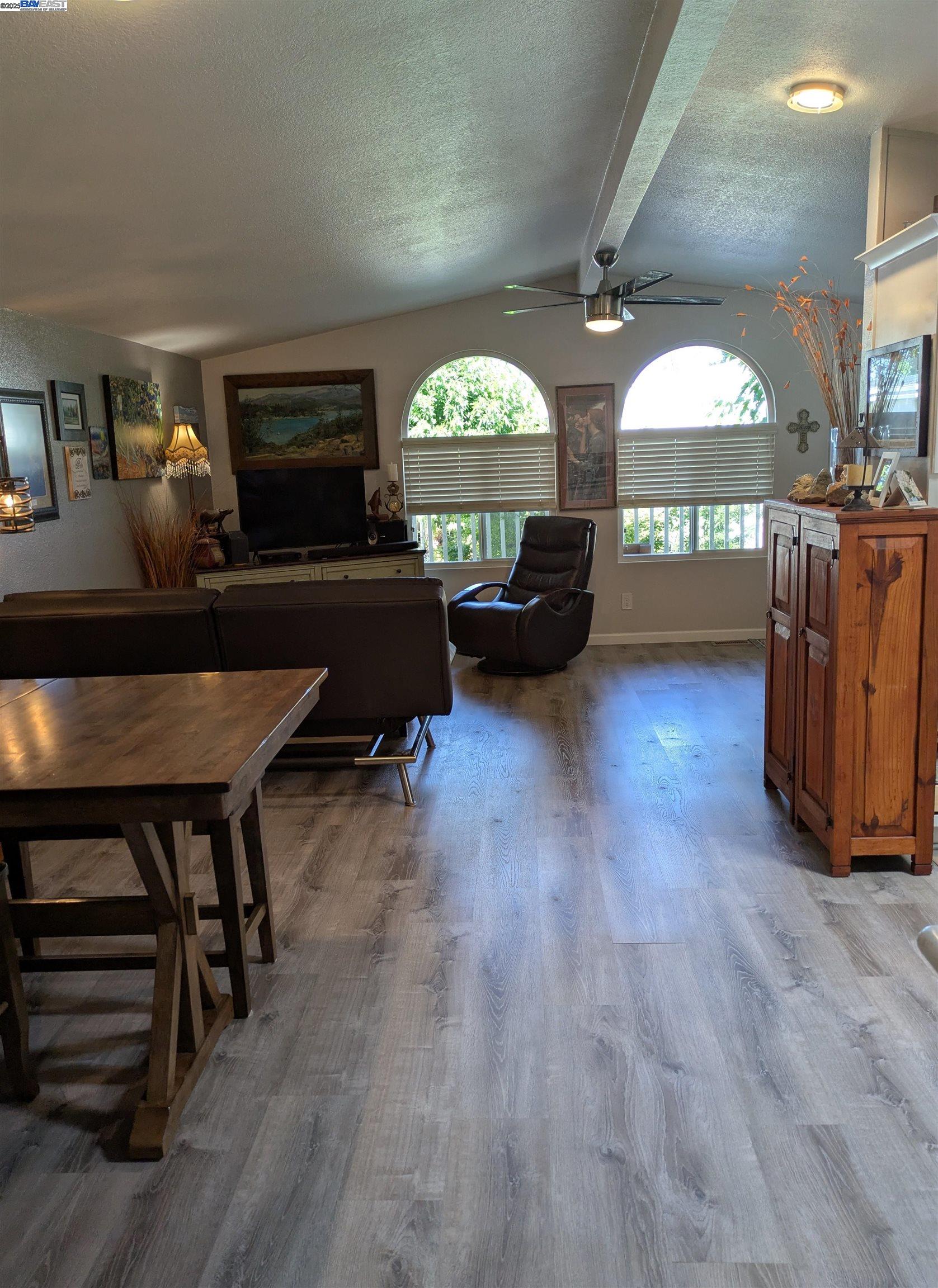 3231 Vineyard Ave # 33