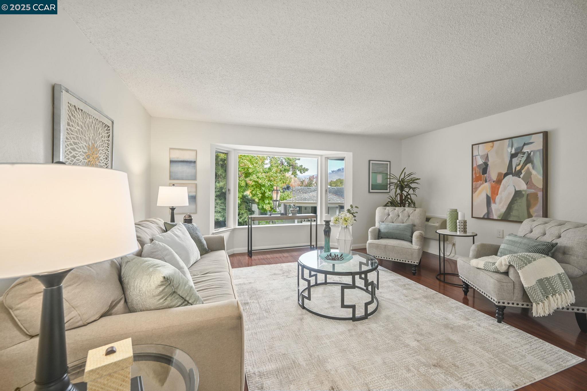 3465 Tice Creek Dr # 4 Unit: #4