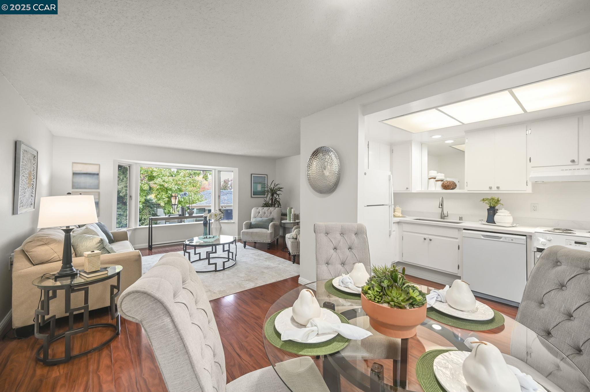 3465 Tice Creek Dr # 4 Unit: #4