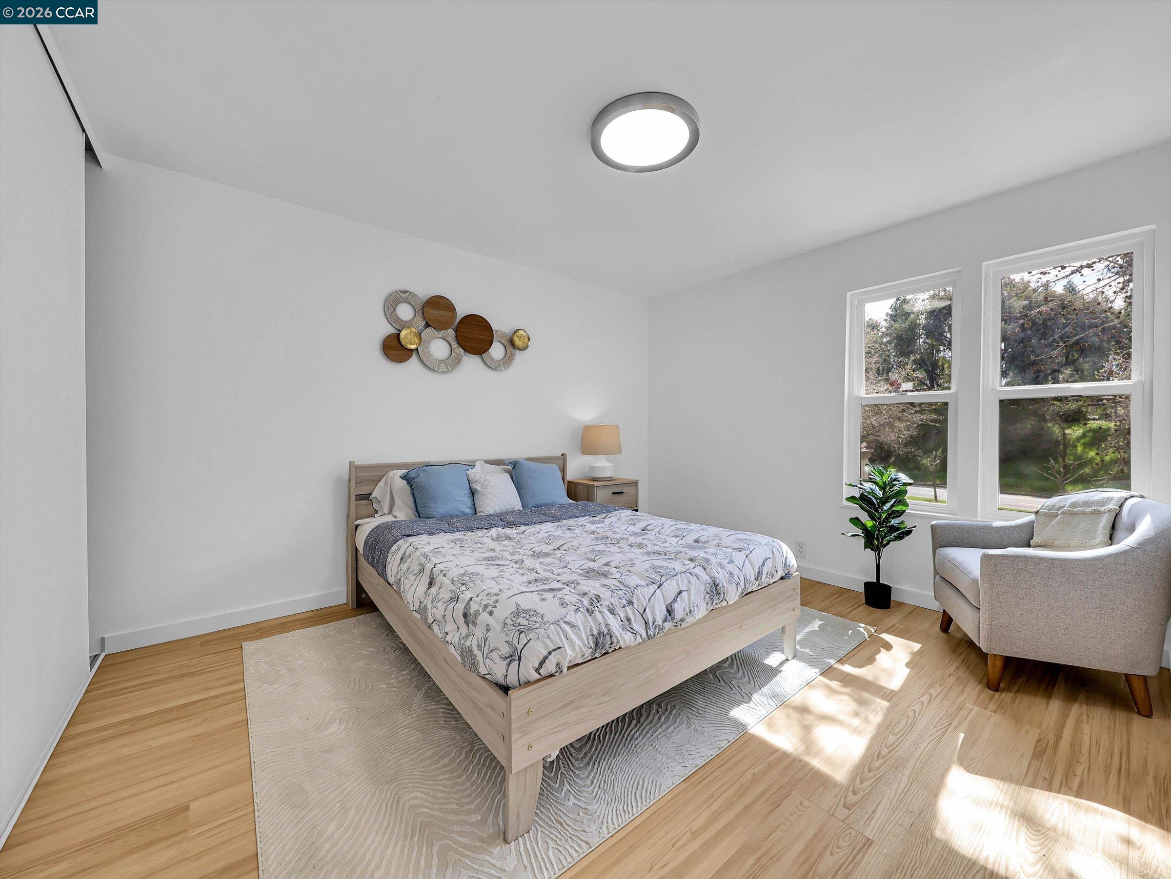 375 Camelback Rd # 23