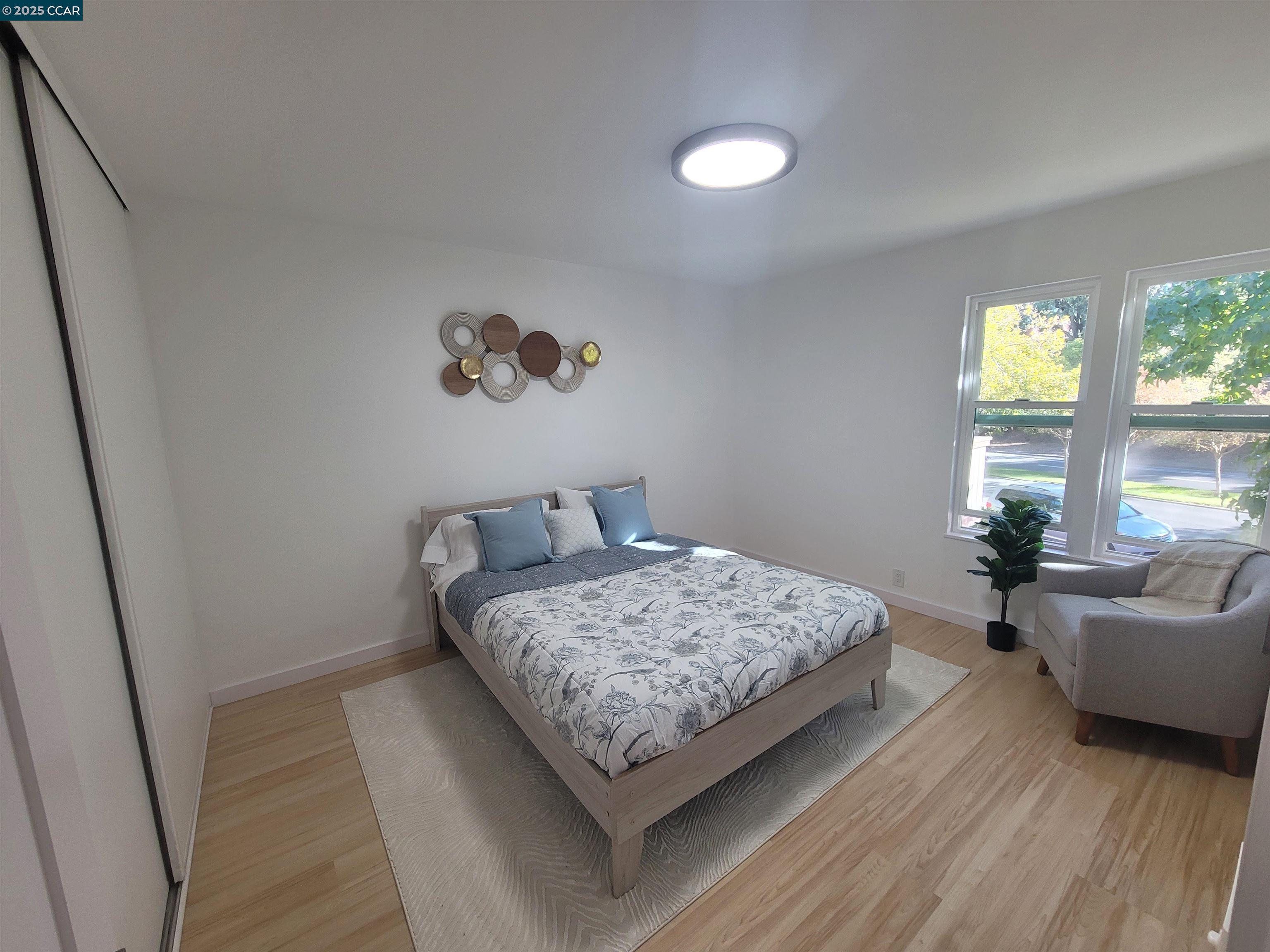 375 Camelback Rd # 23