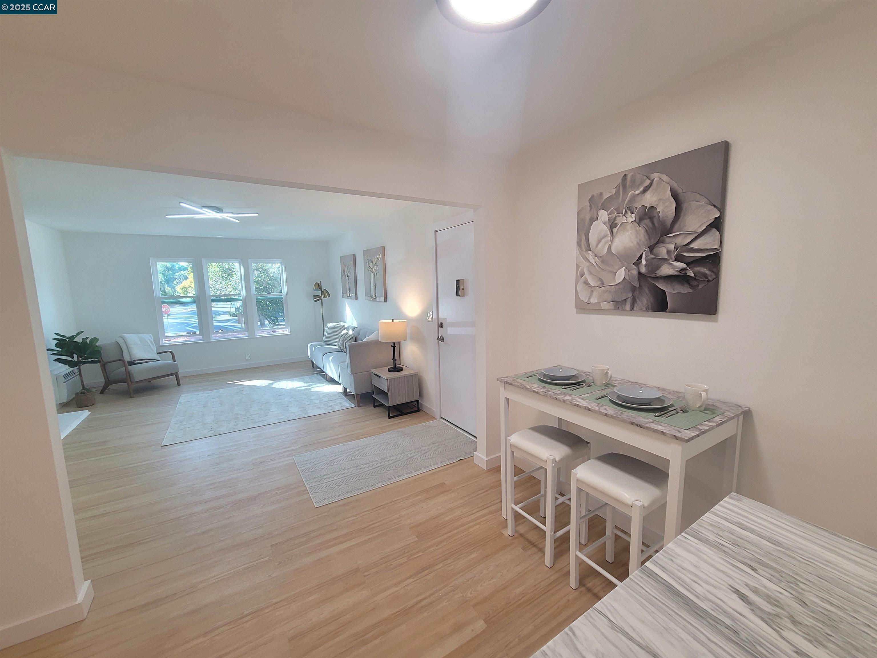 375 Camelback Rd # 23