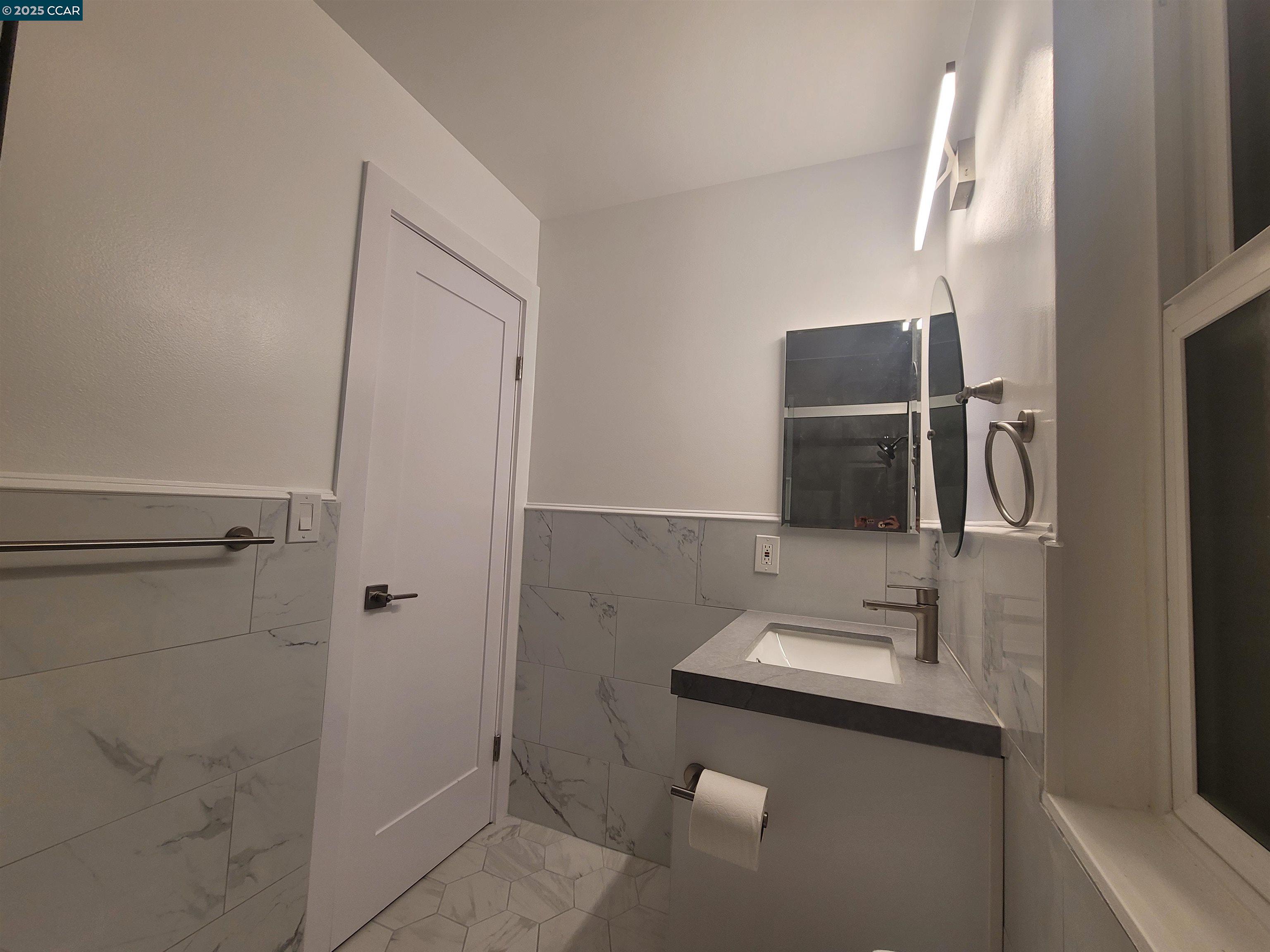 375 Camelback Rd # 23