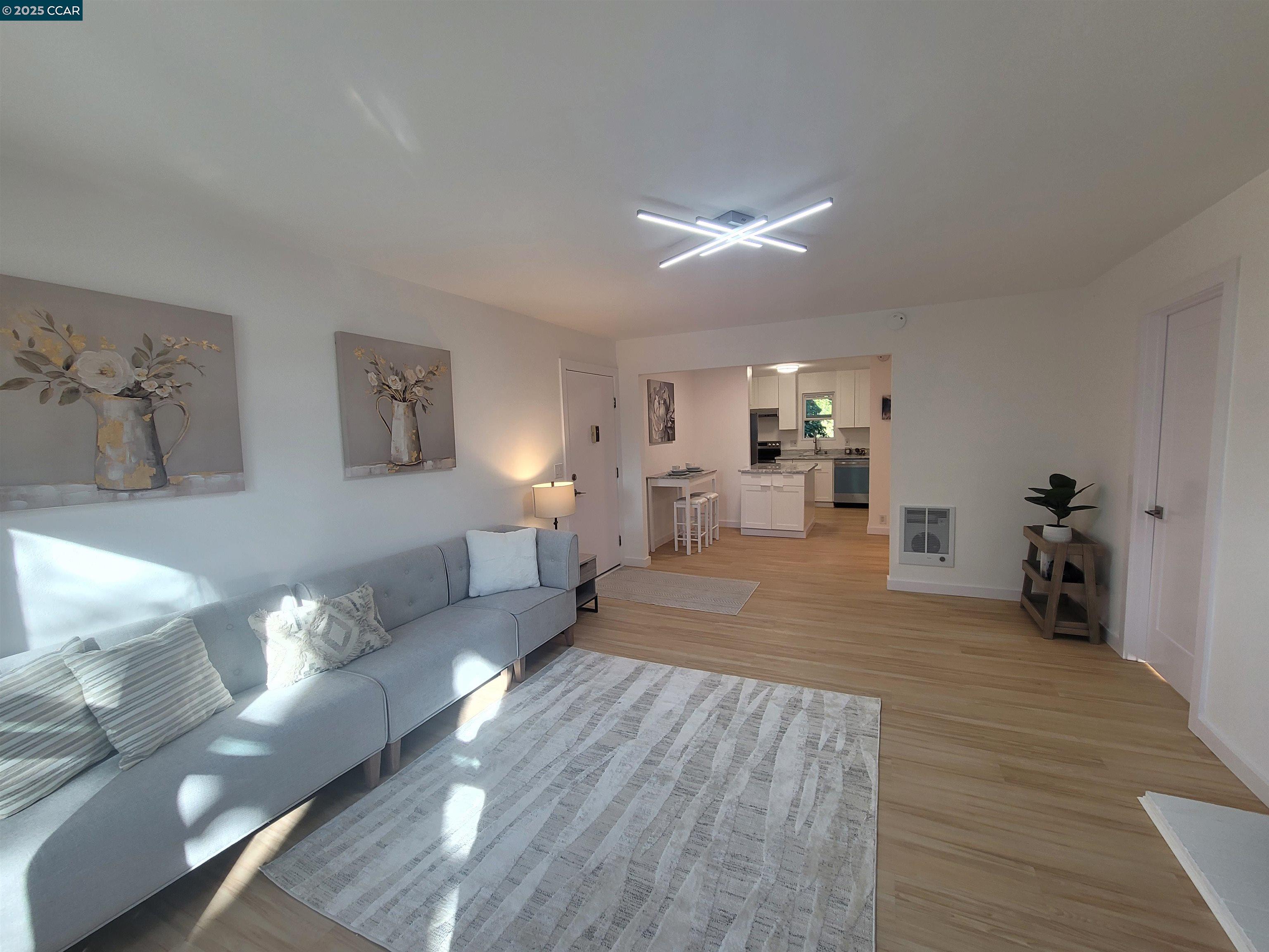 375 Camelback Rd # 23