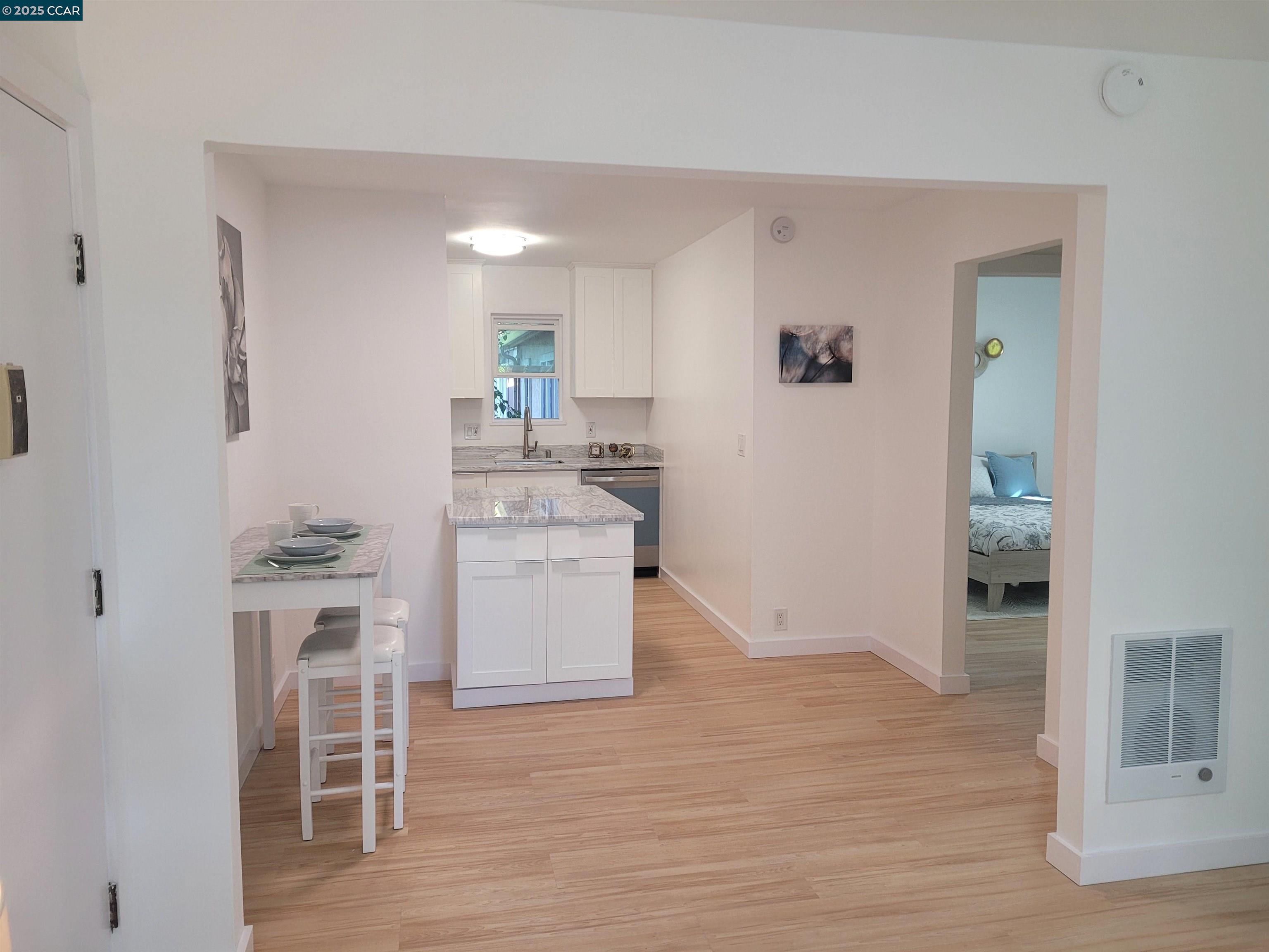 375 Camelback Rd # 23